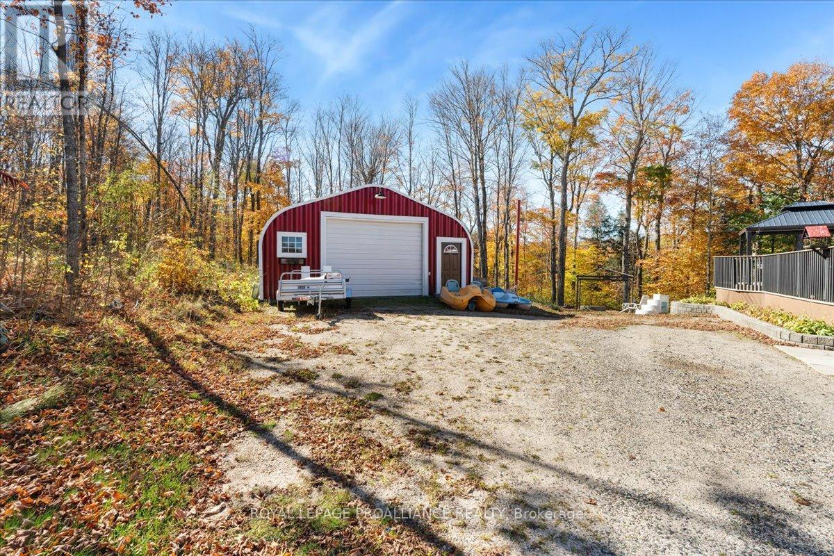 












9800 ROAD 509

,
Frontenac (Frontenac North),




Ontario
K0H1J0

