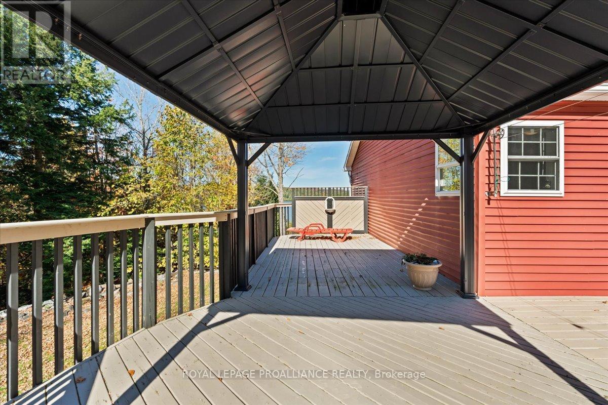 












9800 ROAD 509

,
Frontenac (Frontenac North),




Ontario
K0H1J0

