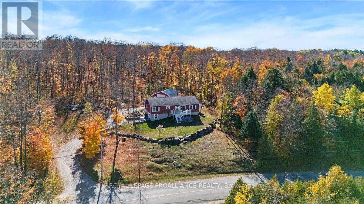 












9800 ROAD 509

,
Frontenac (Frontenac North),




Ontario
K0H1J0

