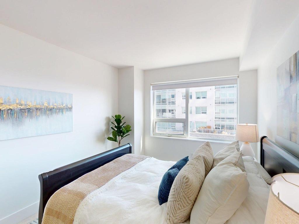 












504 15 Kings Wharf Place

,
Dartmouth,




NS
B2Y 0C2

