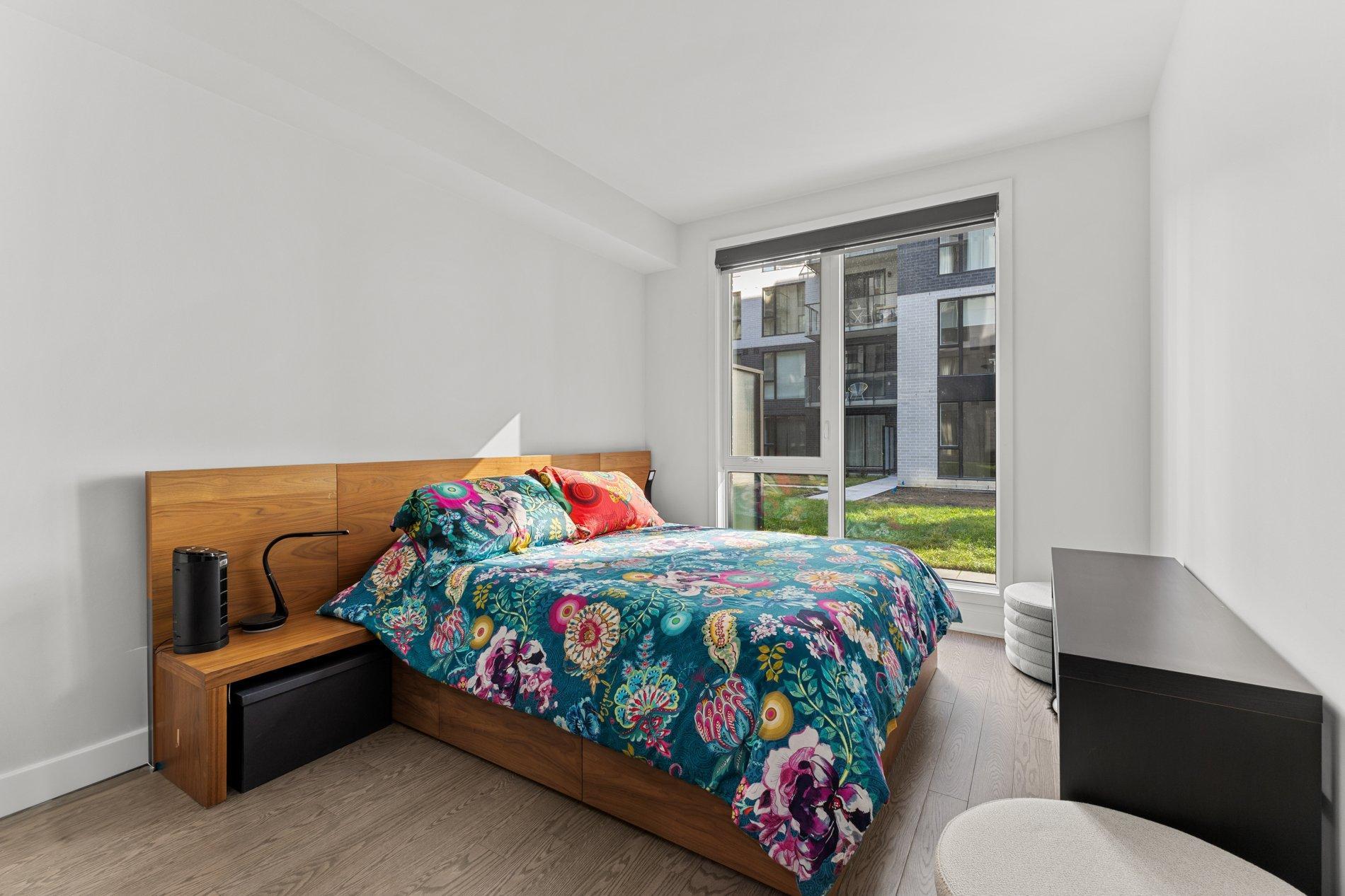 









1400


Rue Ottawa

, 118B,
Montréal (Le Sud-Ouest),




QC
H3C0Y9

