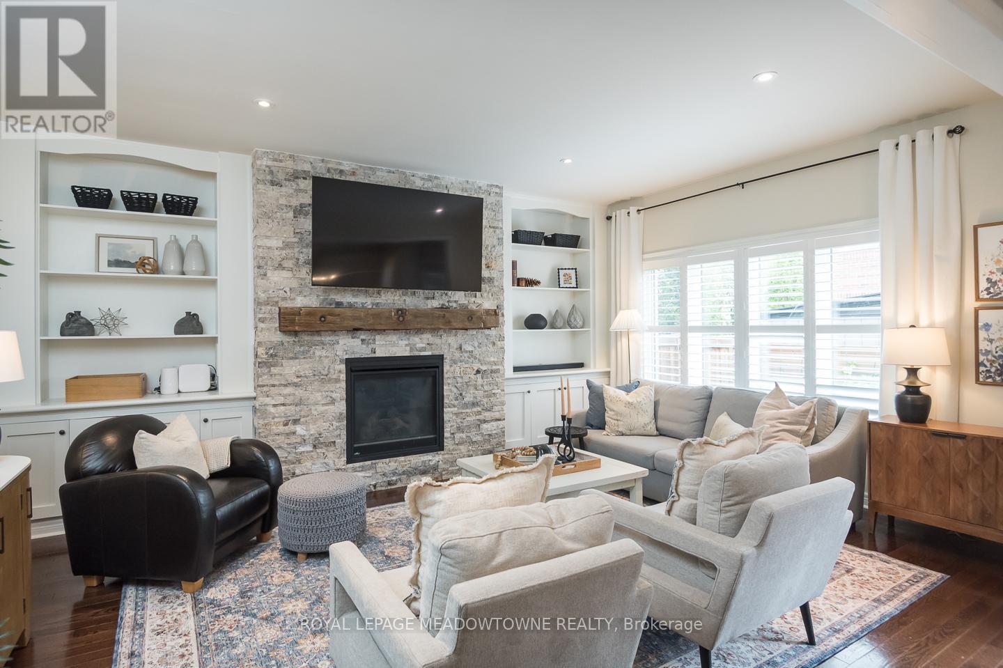 












476 MCGIBBON DRIVE

,
Milton,




Ontario
L9T5K7

