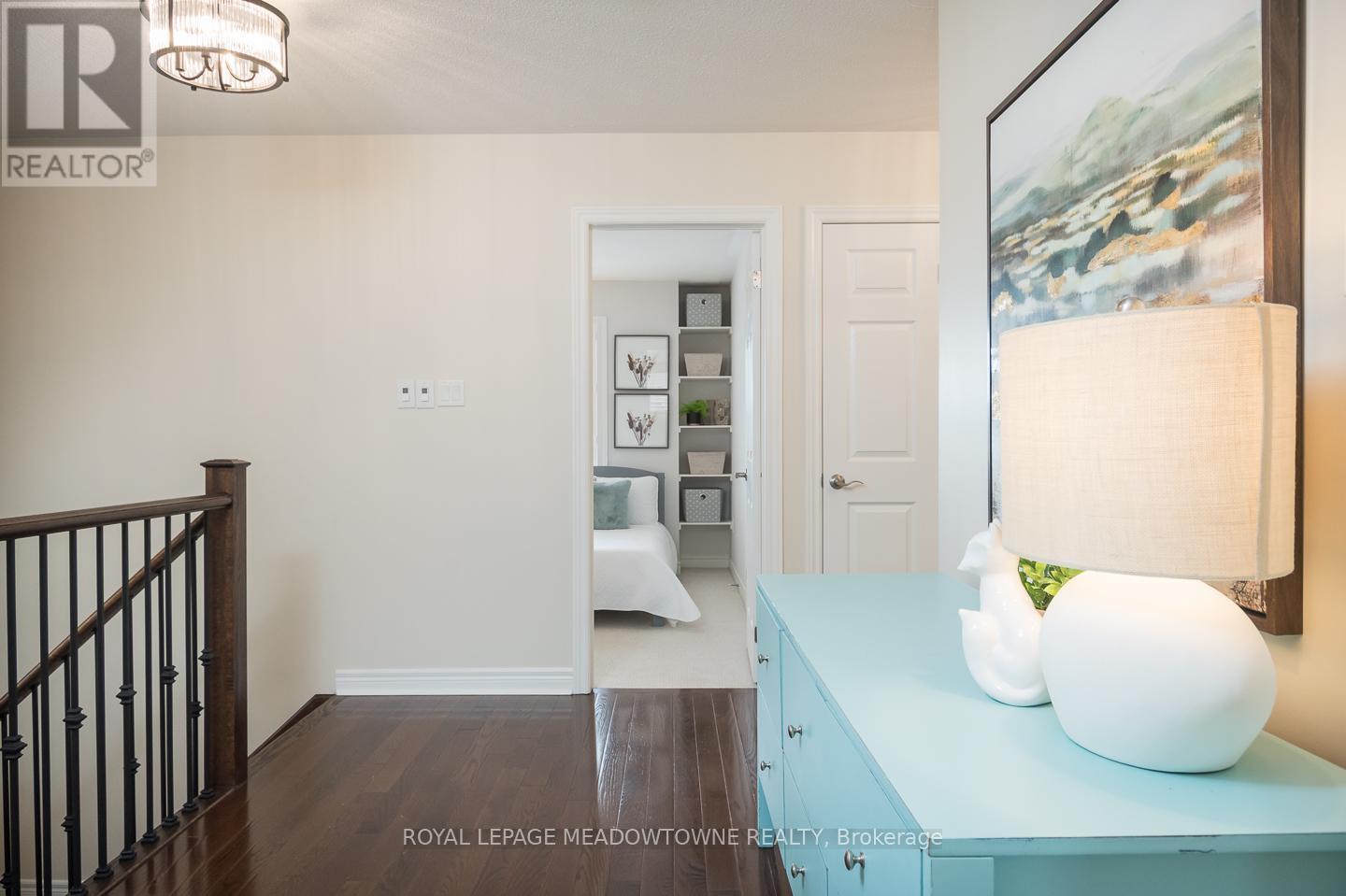 












476 MCGIBBON DRIVE

,
Milton,




Ontario
L9T5K7

