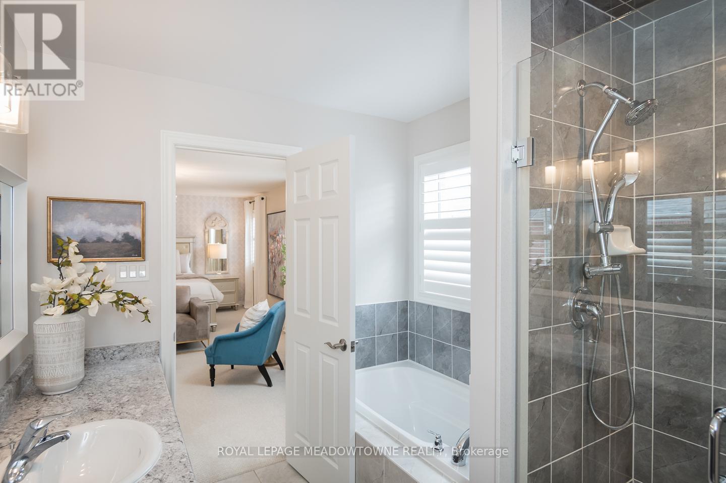 












476 MCGIBBON DRIVE

,
Milton,




Ontario
L9T5K7

