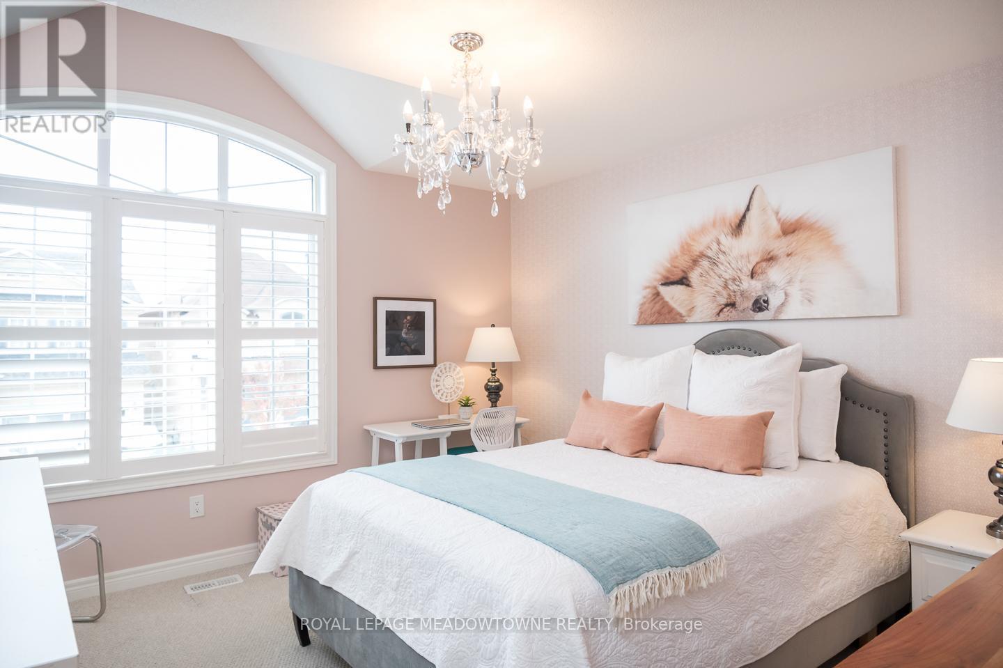 












476 MCGIBBON DRIVE

,
Milton,




Ontario
L9T5K7

