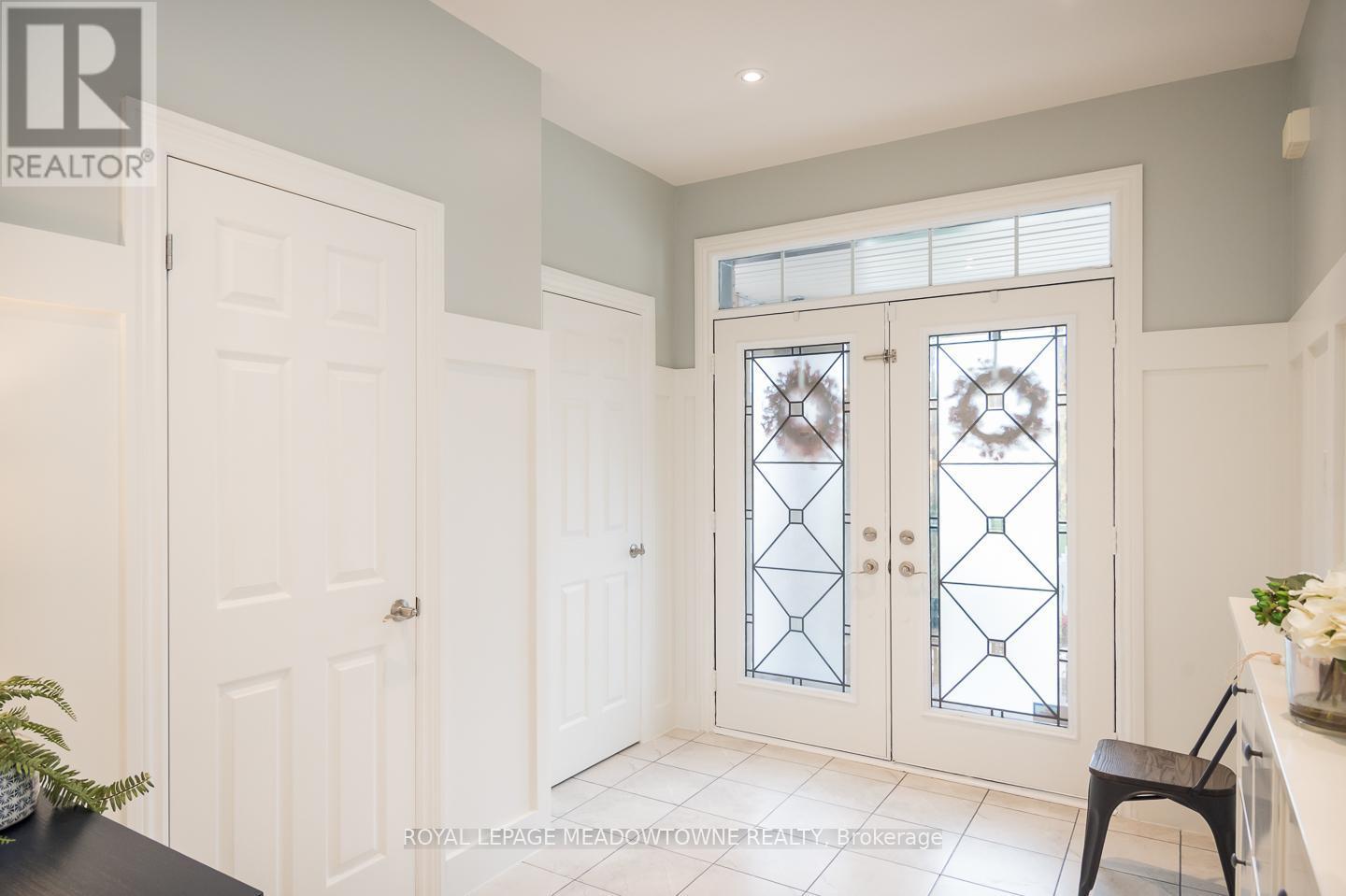 












476 MCGIBBON DRIVE

,
Milton,




Ontario
L9T5K7


