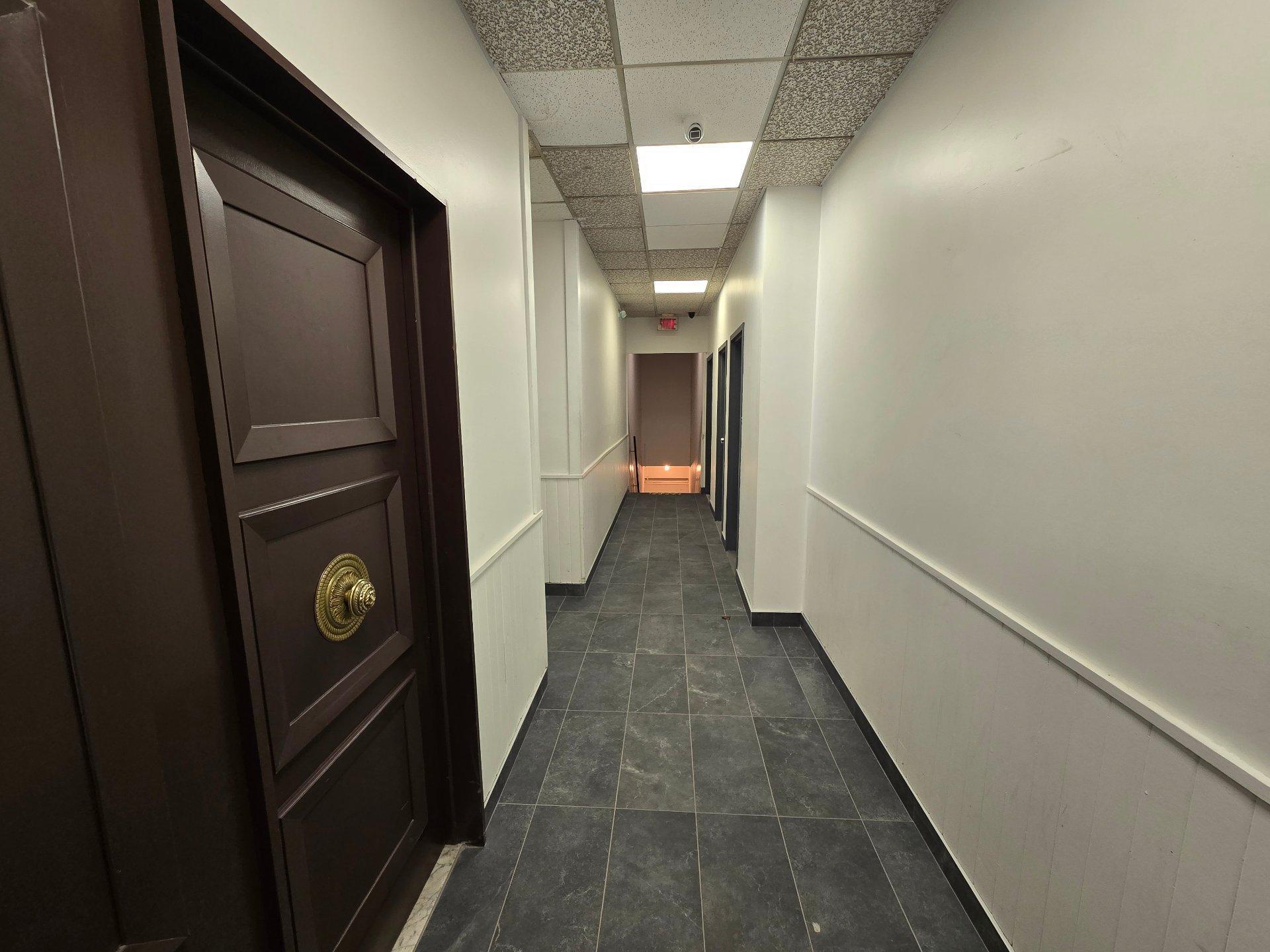 









1276


Boul. Curé-Labelle

, 204,
Laval (Chomedey),




QC
H7V2W1

