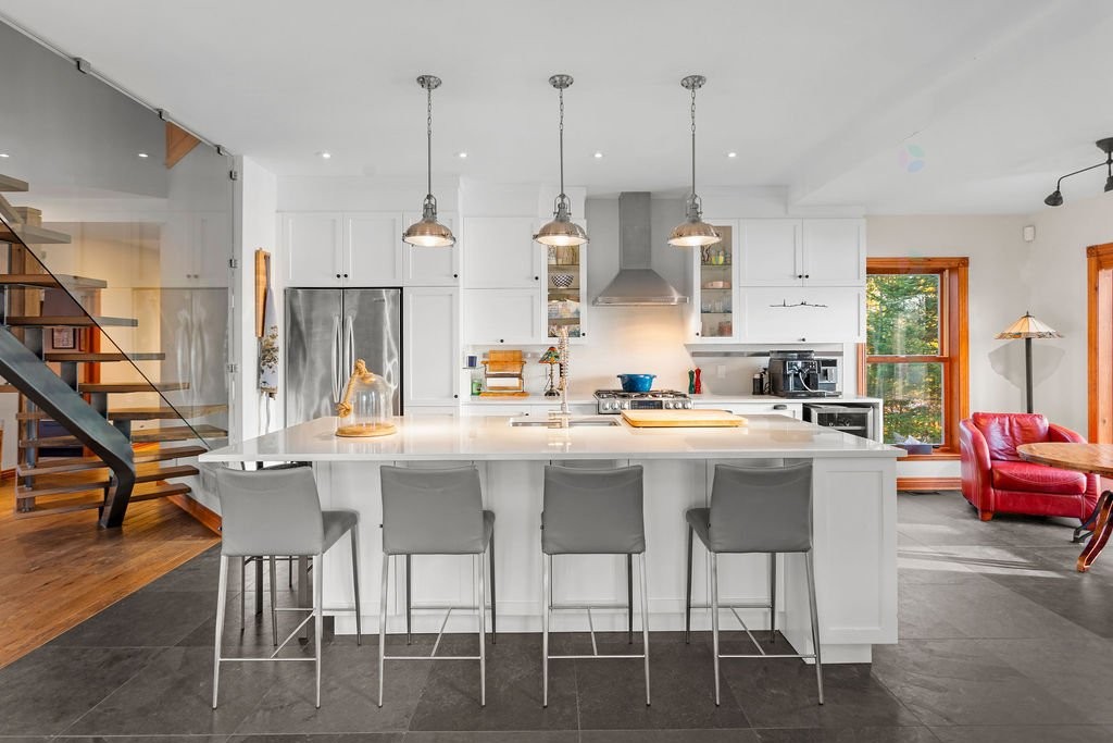 









200


Ch. de Villandry

,
Saint-Adolphe-d'Howard,




QC
J0T2B0

