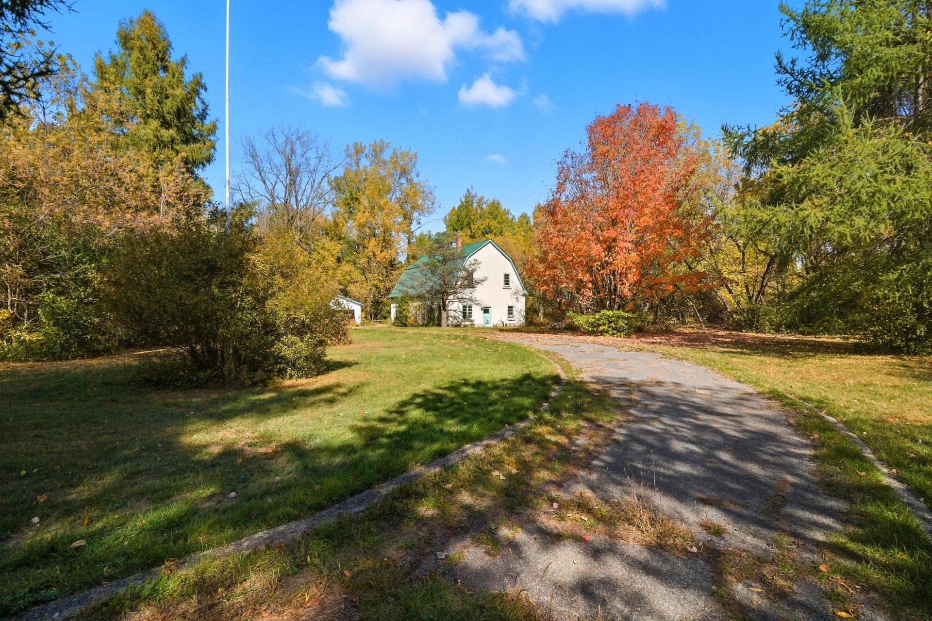 









13


Rue Atholl-Doune

,
Gatineau (Aylmer),




QC
J9J1A9

