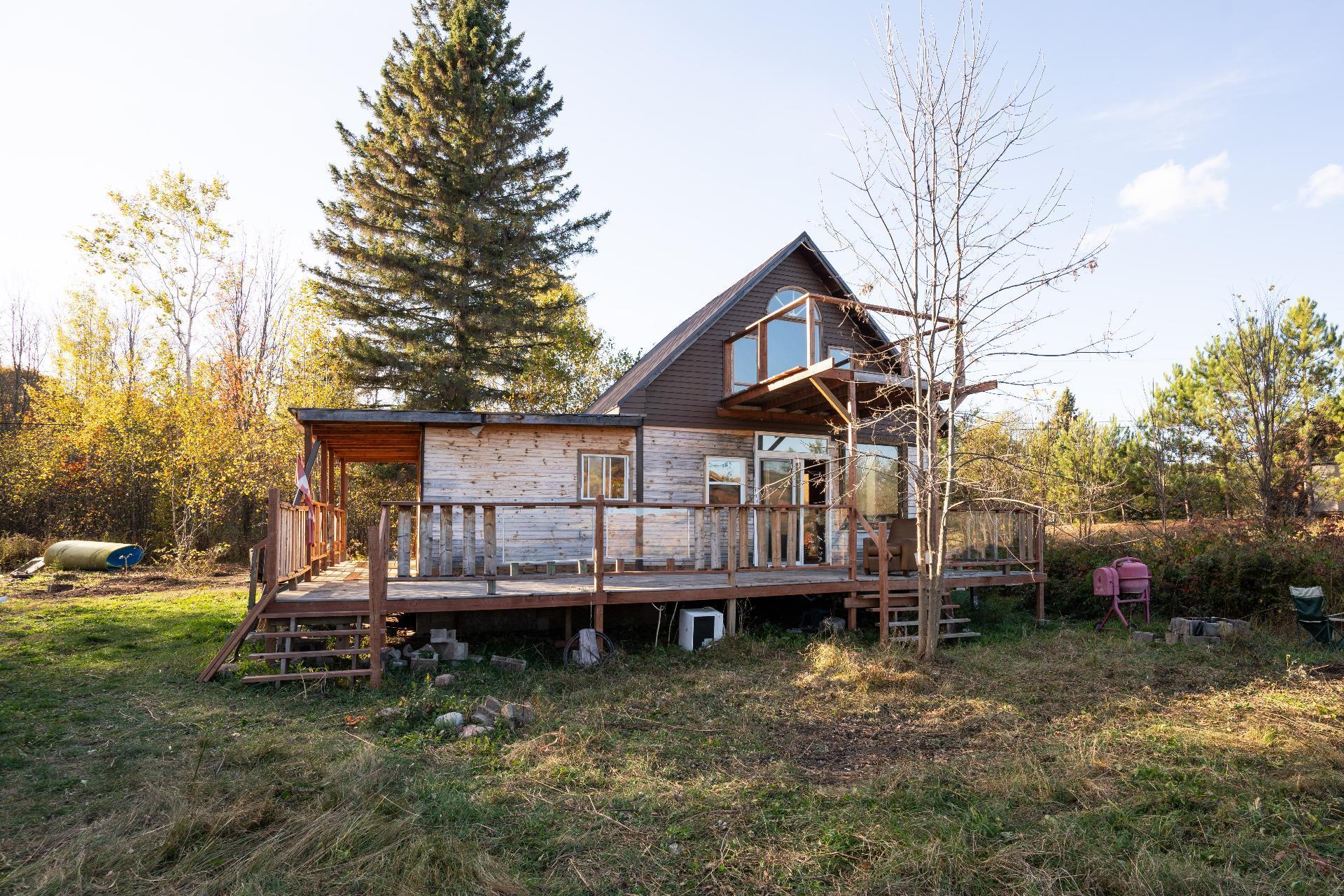 









42


Ch. du Lac-Lawless

,
Litchfield,




QC
J0X1K0

