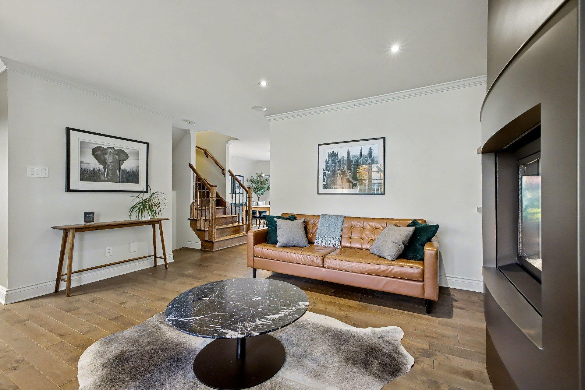 









353


Rue des Hérons

,
Saint-Jean-sur-Richelieu,




QC
J2W0A5

