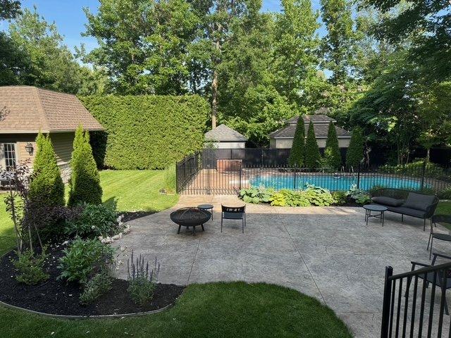 









353


Rue des Hérons

,
Saint-Jean-sur-Richelieu,




QC
J2W0A5

