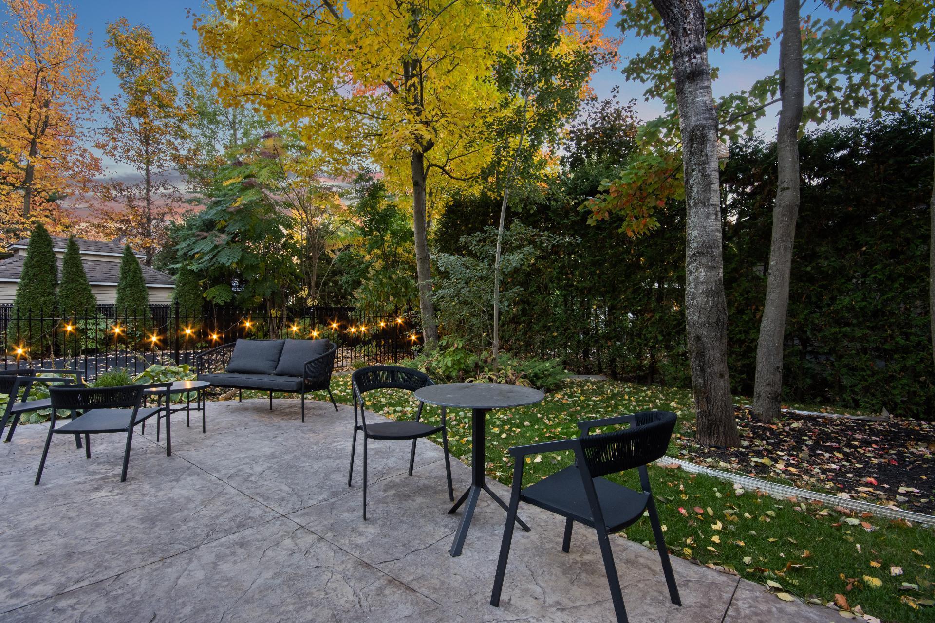 









353


Rue des Hérons

,
Saint-Jean-sur-Richelieu,




QC
J2W0A5

