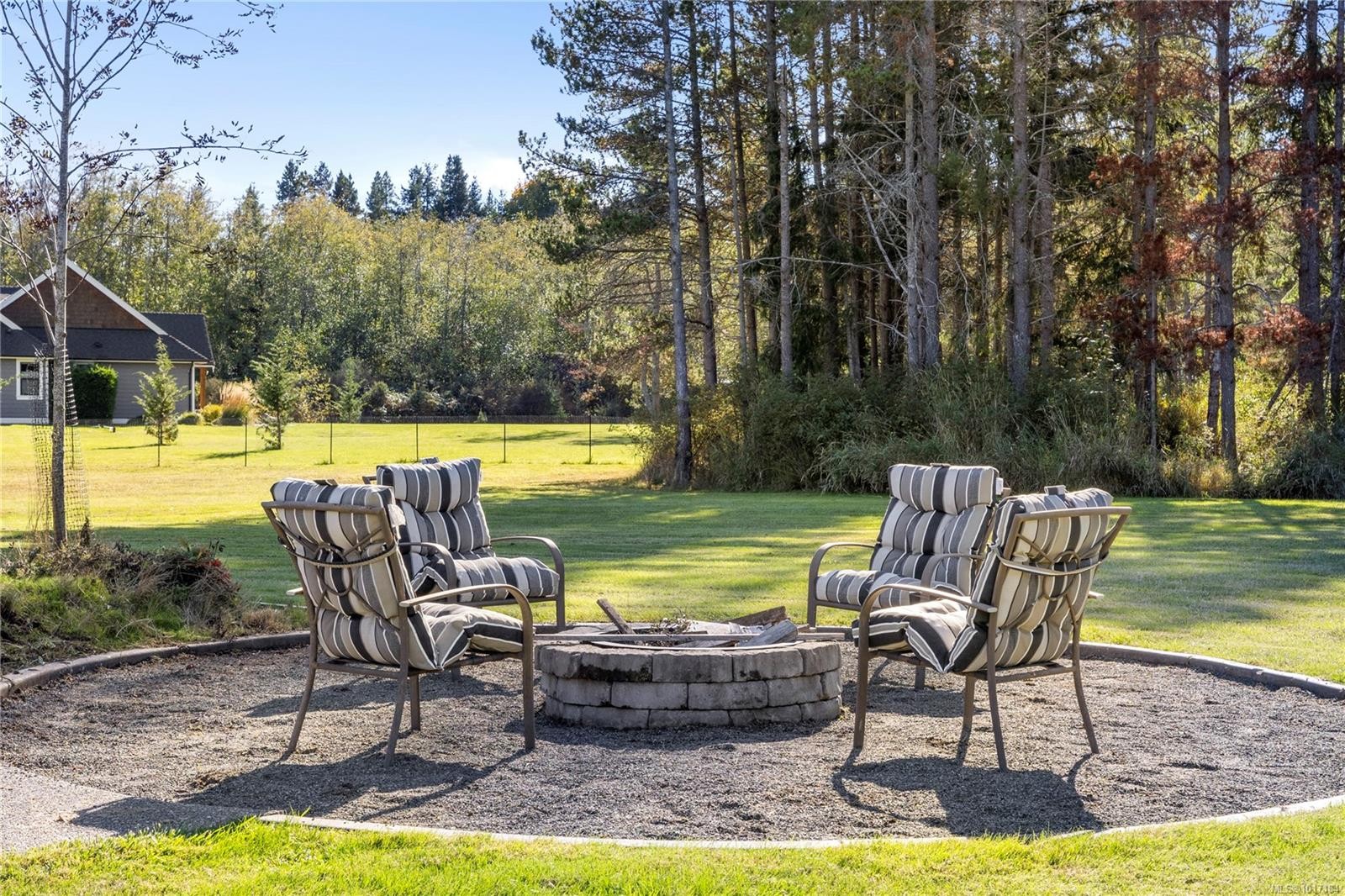 









939


Virginia

Rd,
Coombs,




BC
V0R 1M0


