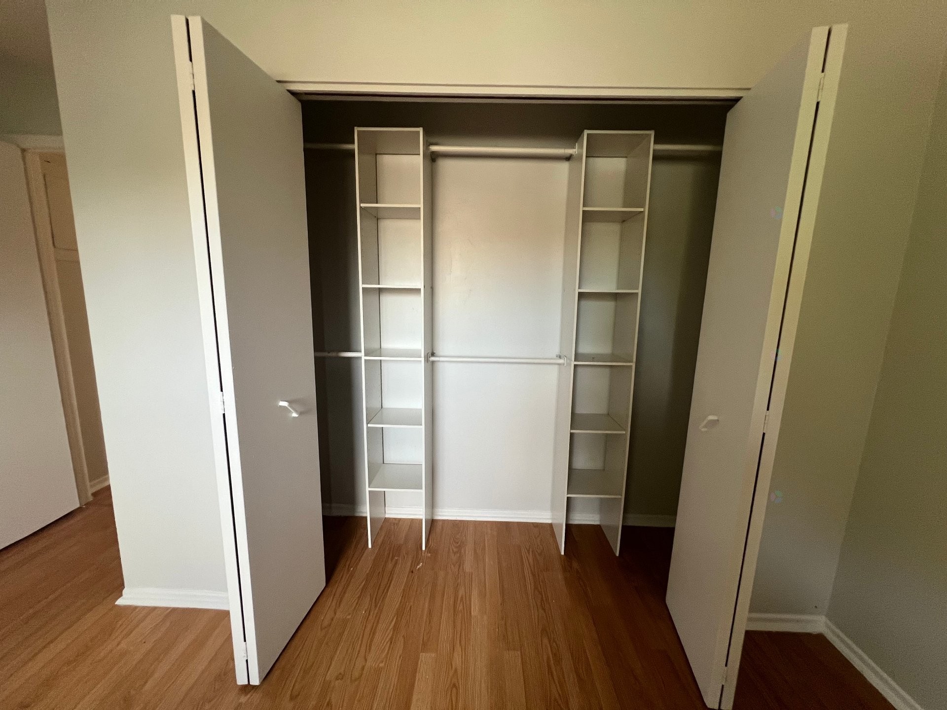 









9


Rue Goulet

, 6,
Gatineau (Aylmer),




QC
J9H2V3

