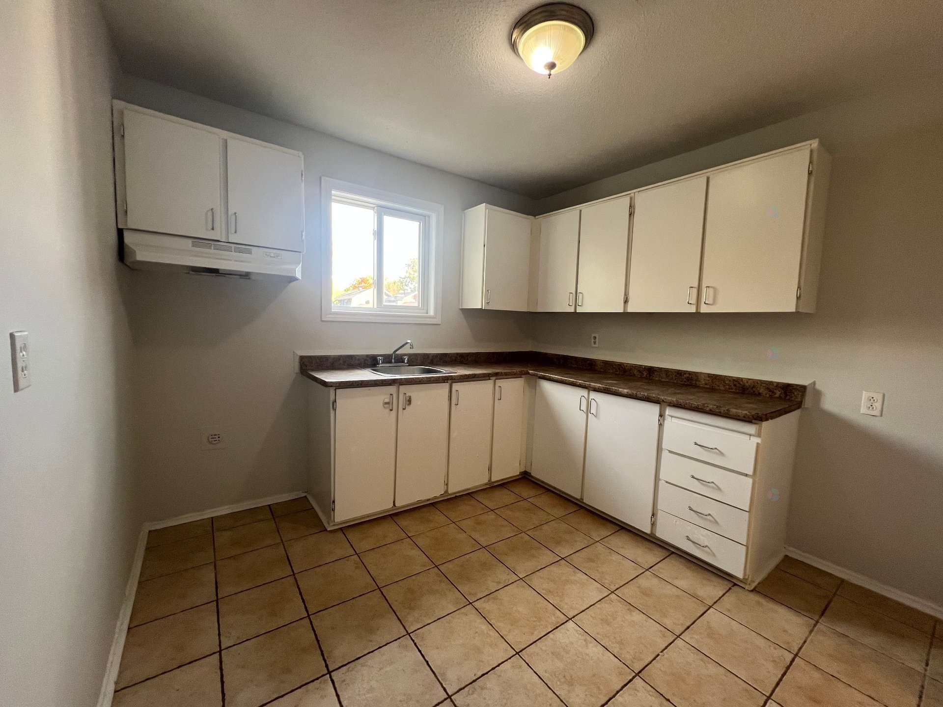 









9


Rue Goulet

, 6,
Gatineau (Aylmer),




QC
J9H2V3

