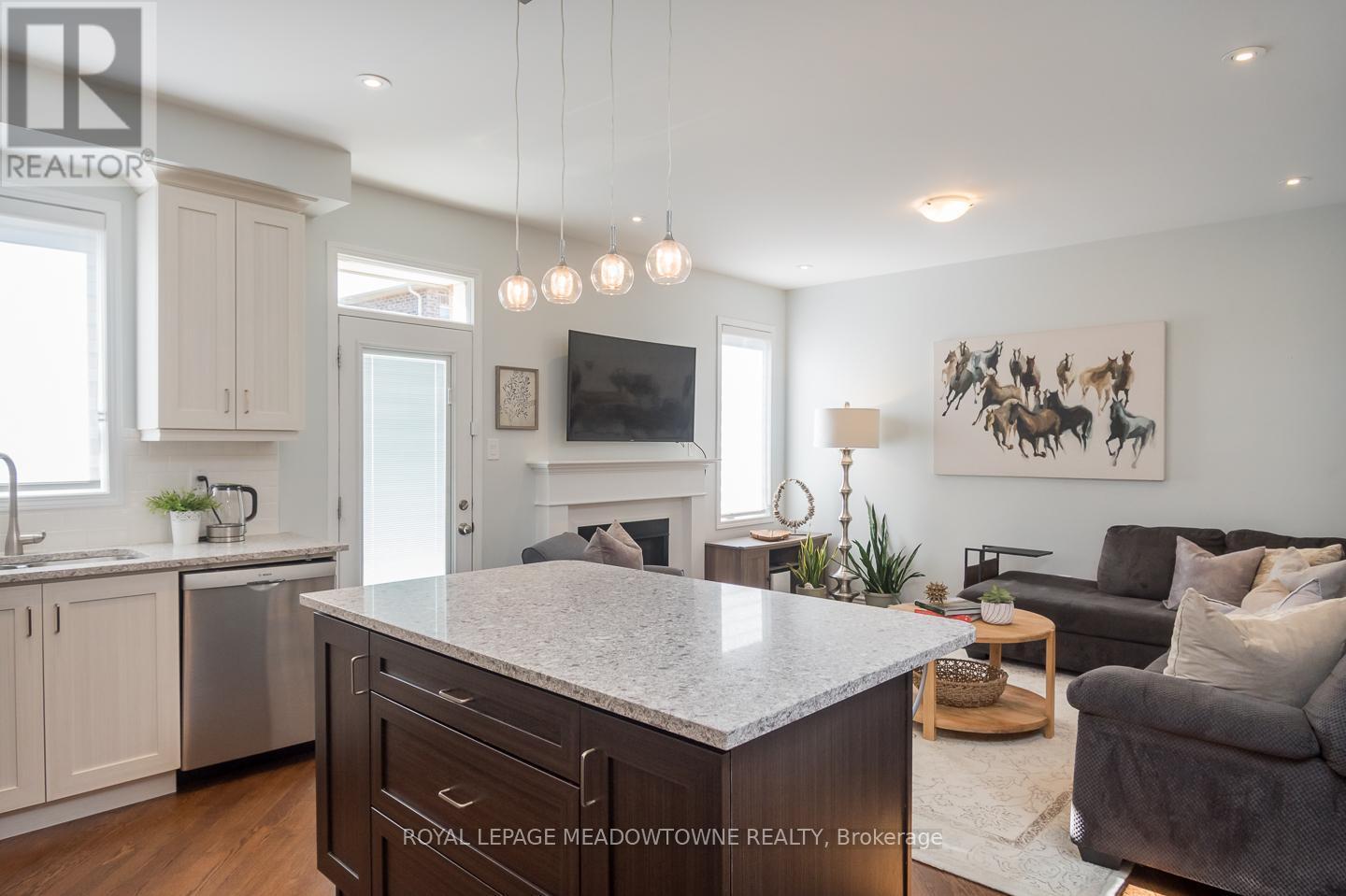












1298 ORR TERRACE

,
Milton,




Ontario
L9E0B7

