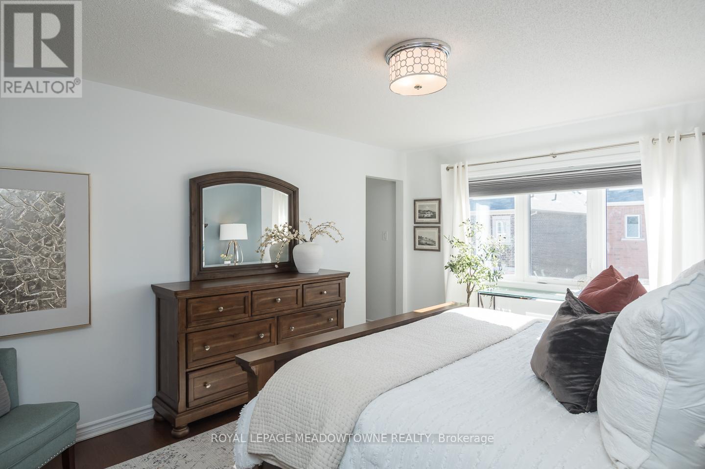 












1298 ORR TERRACE

,
Milton,




Ontario
L9E0B7

