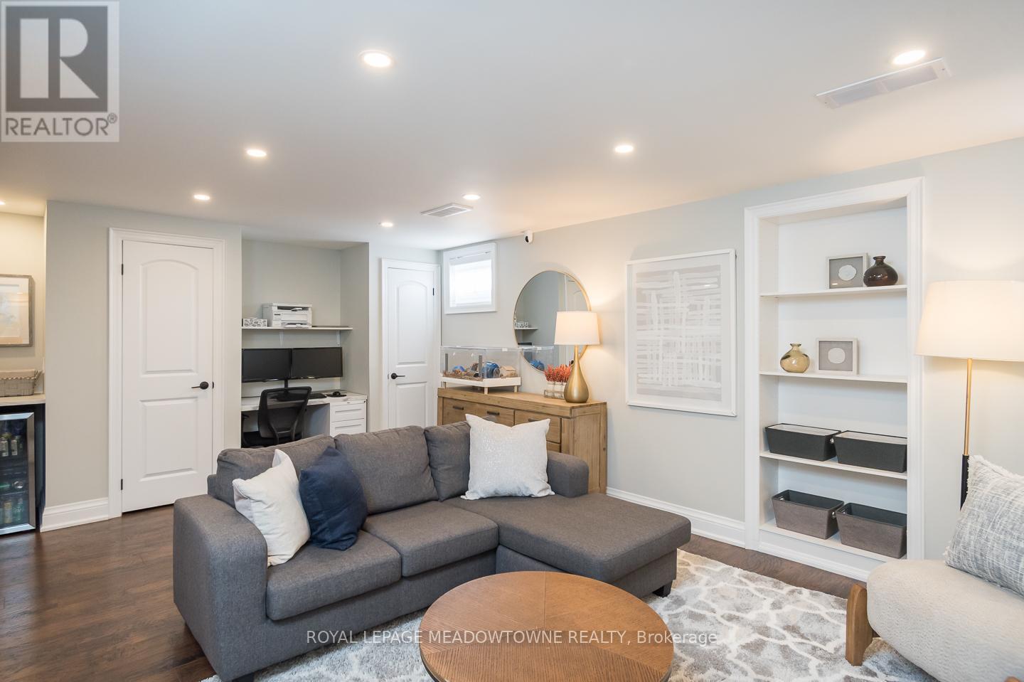 












1298 ORR TERRACE

,
Milton,




Ontario
L9E0B7

