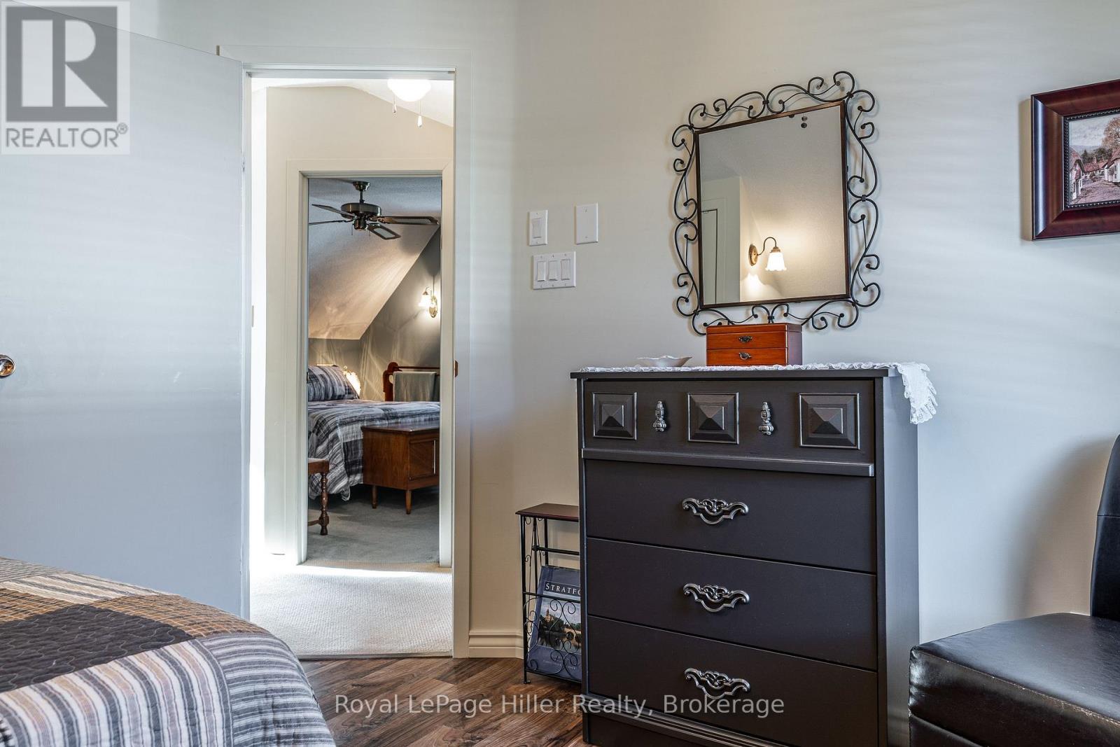 












91 STRACHAN STREET

,
Stratford,




Ontario
N5A2B2

