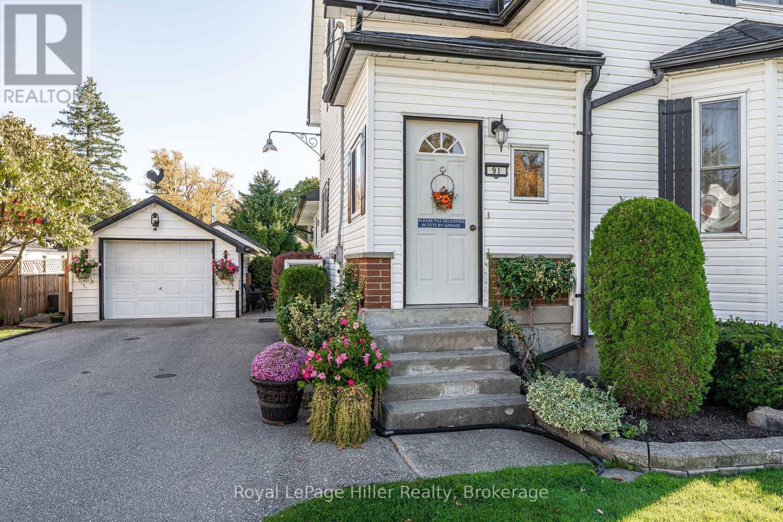 












91 STRACHAN STREET

,
Stratford,




Ontario
N5A2B2

