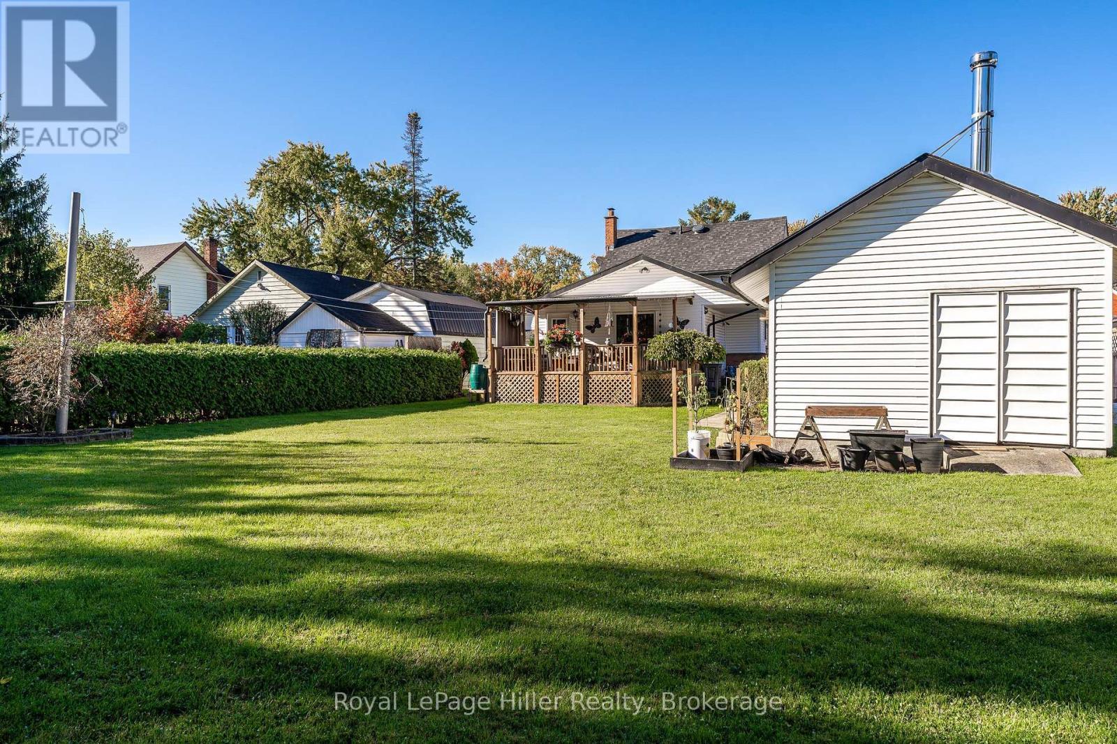 












91 STRACHAN STREET

,
Stratford,




Ontario
N5A2B2

