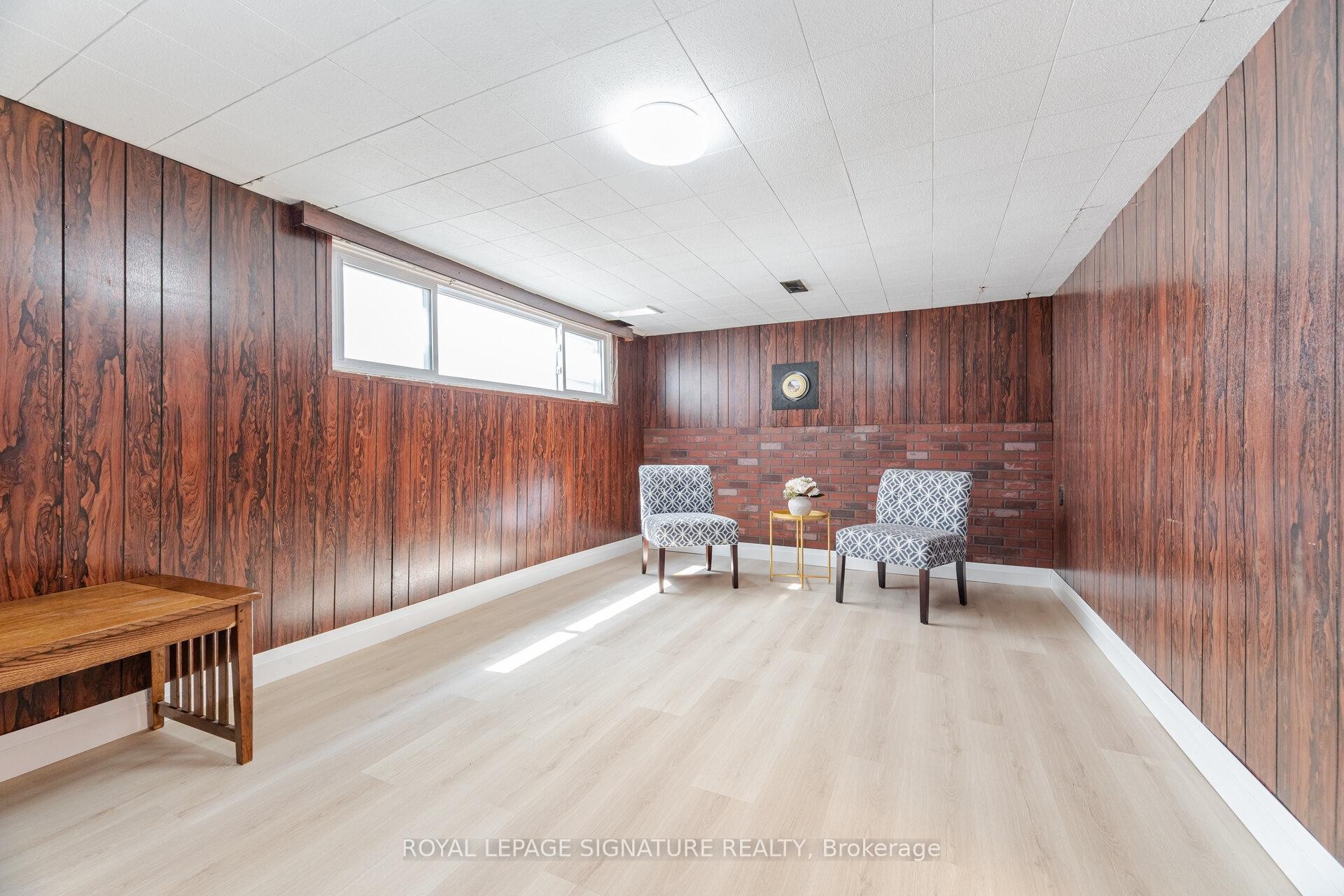 









24


Lesbury

Avenue,
Brampton,




ON
L6W 3A4

