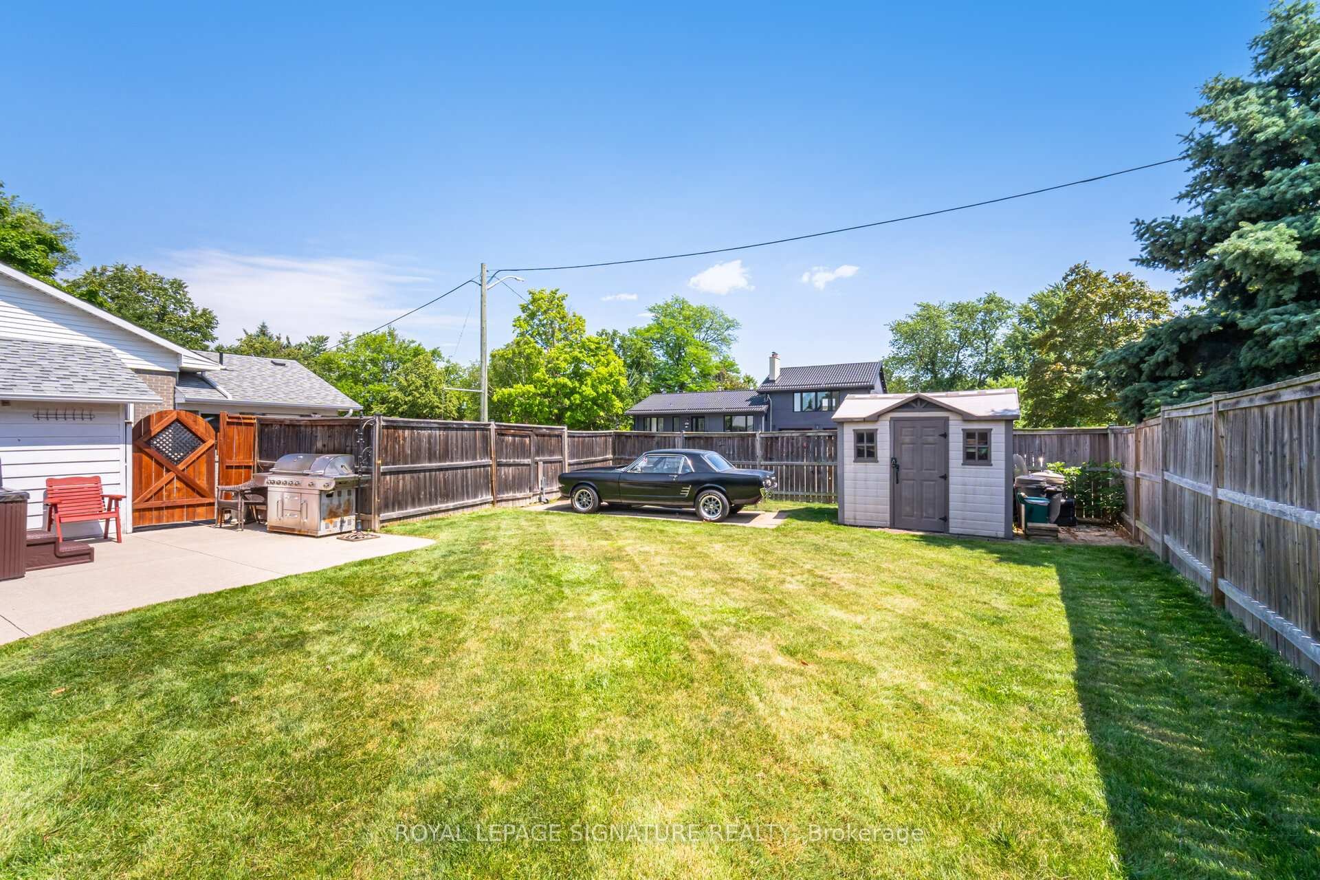 









24


Lesbury

Avenue,
Brampton,




ON
L6W 3A4

