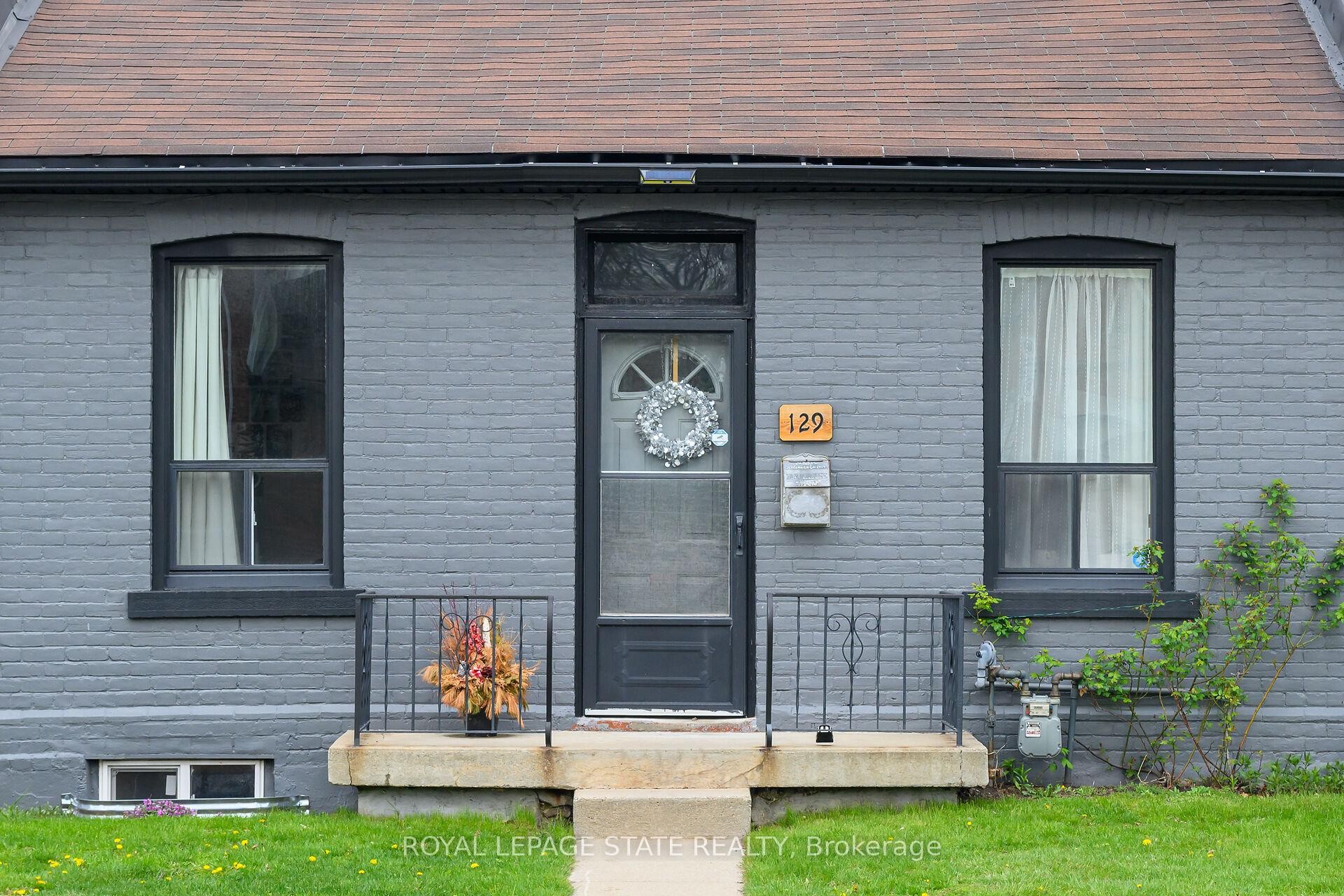 









129


Dundurn

Street North,
Hamilton,




ON
L8R 3E7

