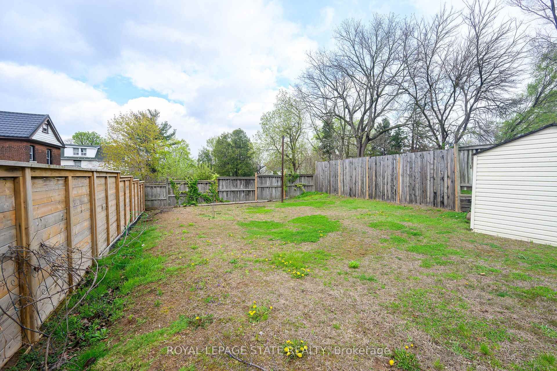 









129


Dundurn

Street North,
Hamilton,




ON
L8R 3E7

