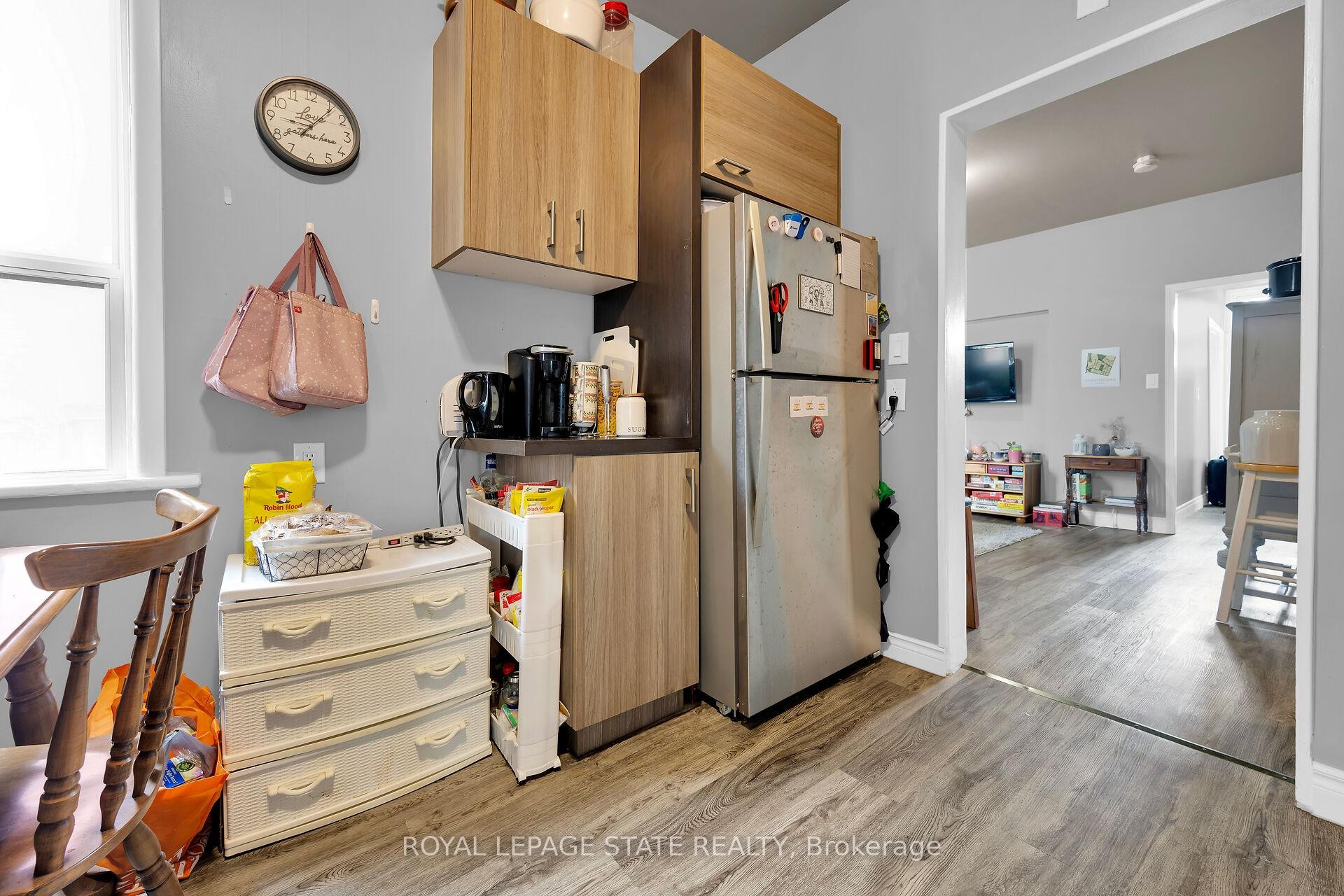 









129


Dundurn

Street North,
Hamilton,




ON
L8R 3E7

