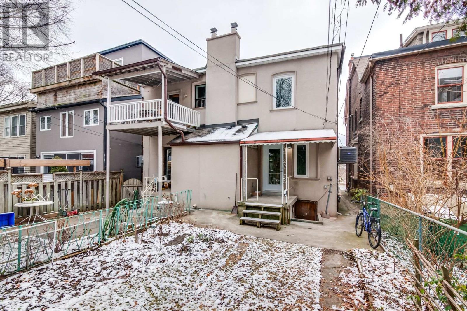 












M - 716 LOGAN AVENUE

,
Toronto,




Ontario
M4K3C6

