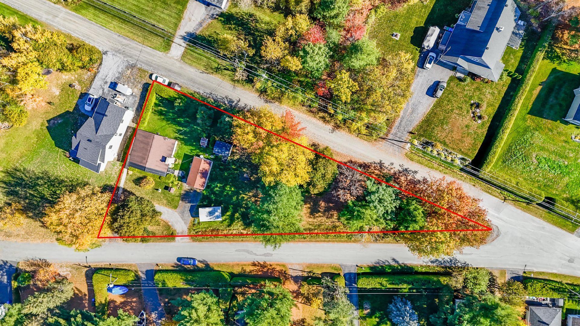 









1242


Rue des Tourterelles

,
Magog,




QC
J1X3W2

