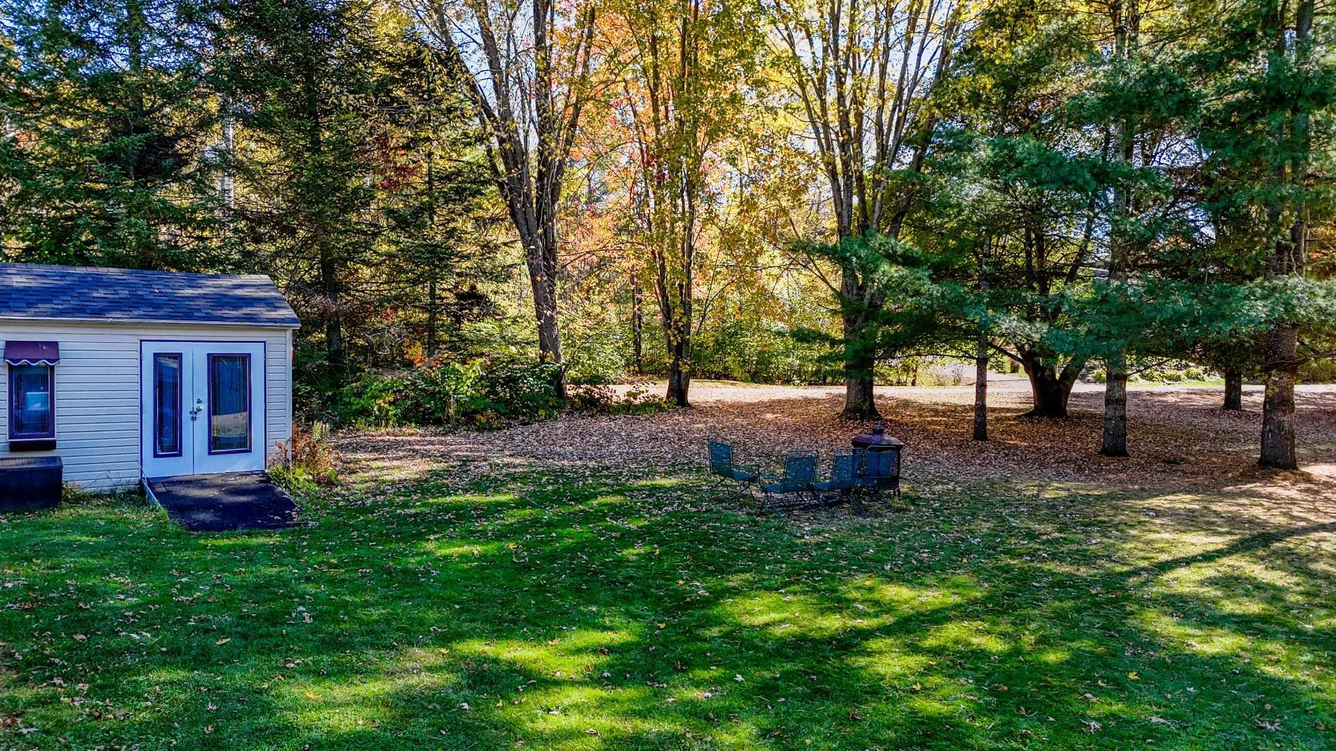 









1242


Rue des Tourterelles

,
Magog,




QC
J1X3W2

