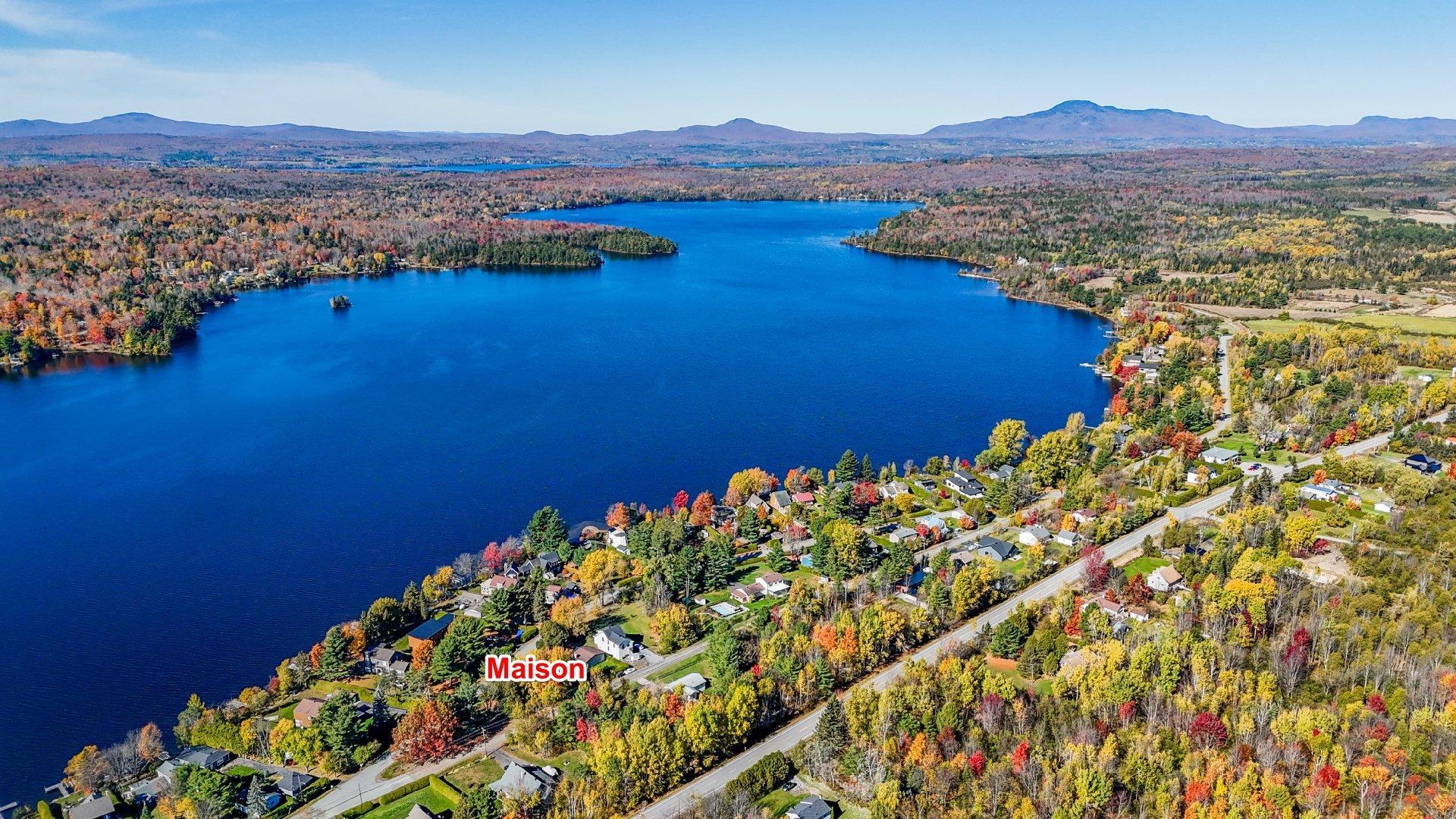 









1242


Rue des Tourterelles

,
Magog,




QC
J1X3W2

