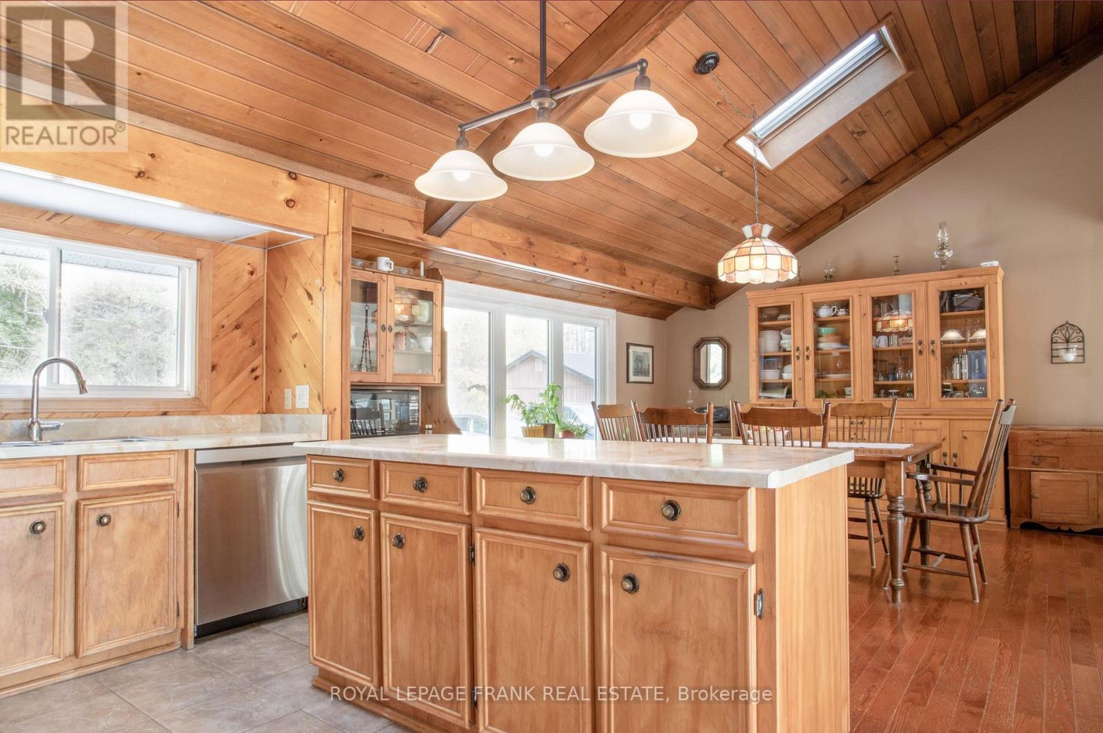












46 CENTURY FARM ROAD

,
Kawartha Lakes (Manvers),




Ontario
L0A1K0

