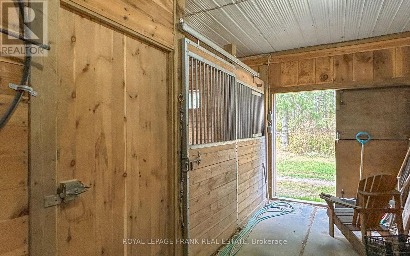 












46 CENTURY FARM ROAD

,
Kawartha Lakes (Manvers),




Ontario
L0A1K0

