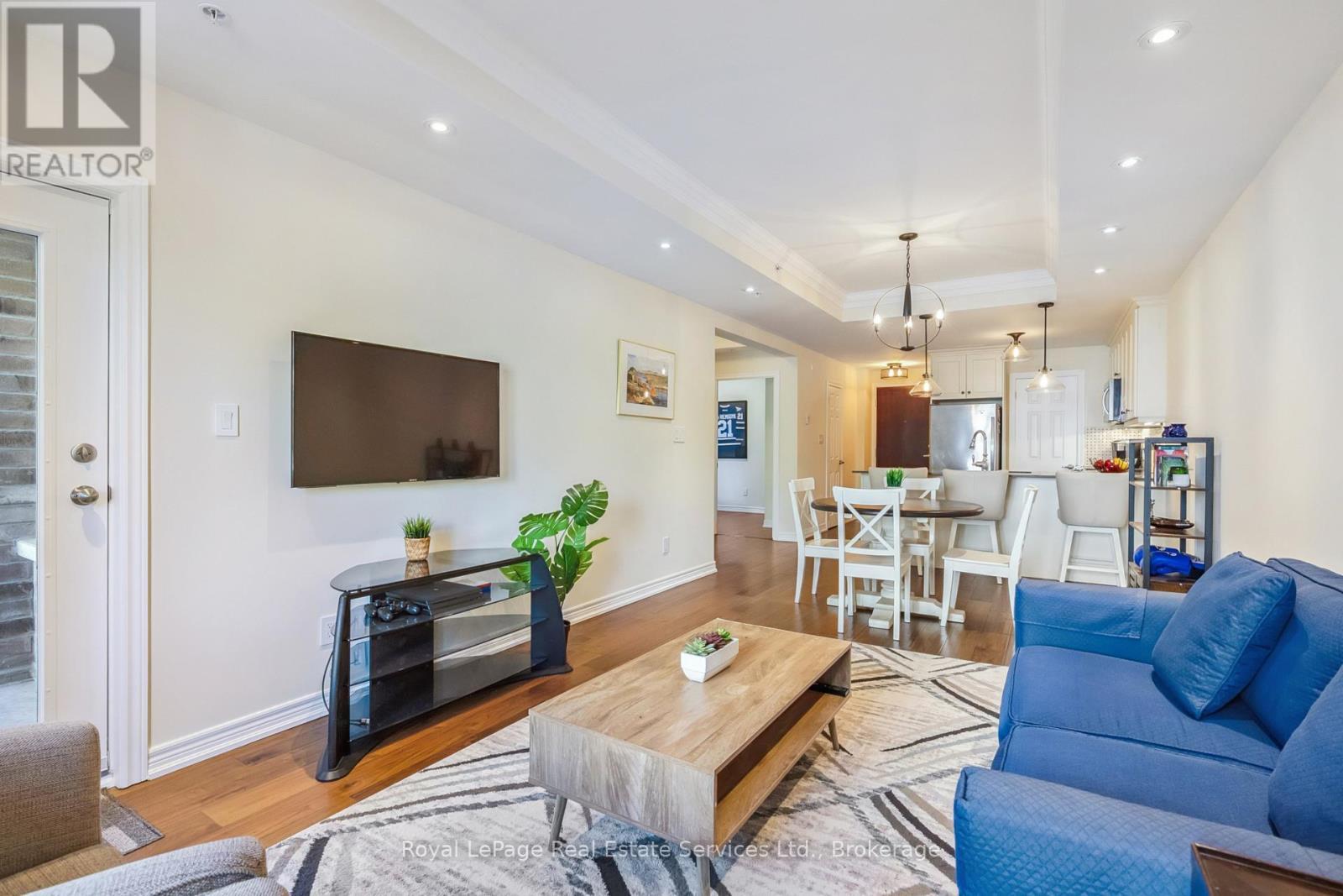 












202 - 70 STEWART STREET

,
Oakville (CO Central),




Ontario
L6K1W5

