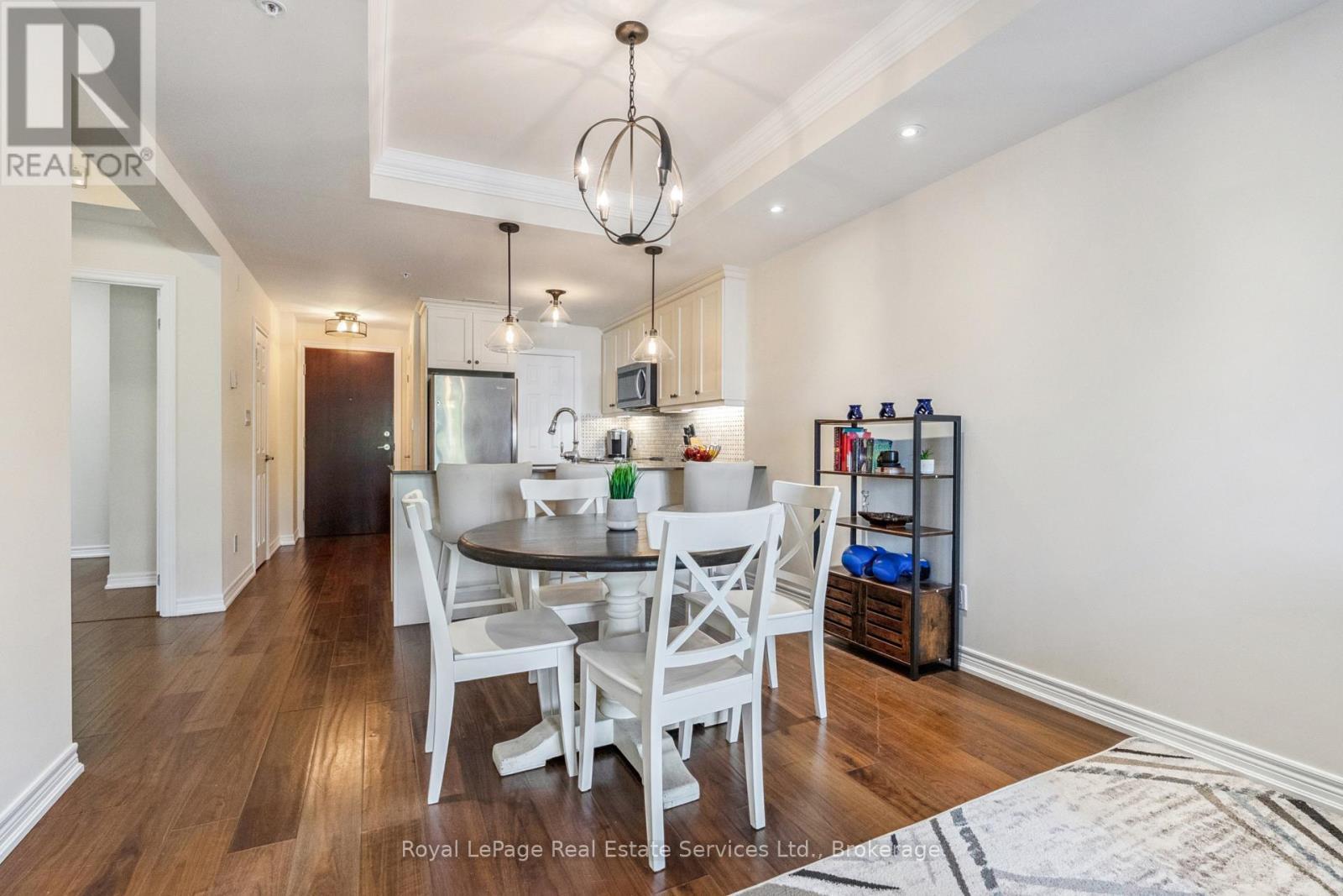












202 - 70 STEWART STREET

,
Oakville (CO Central),




Ontario
L6K1W5

