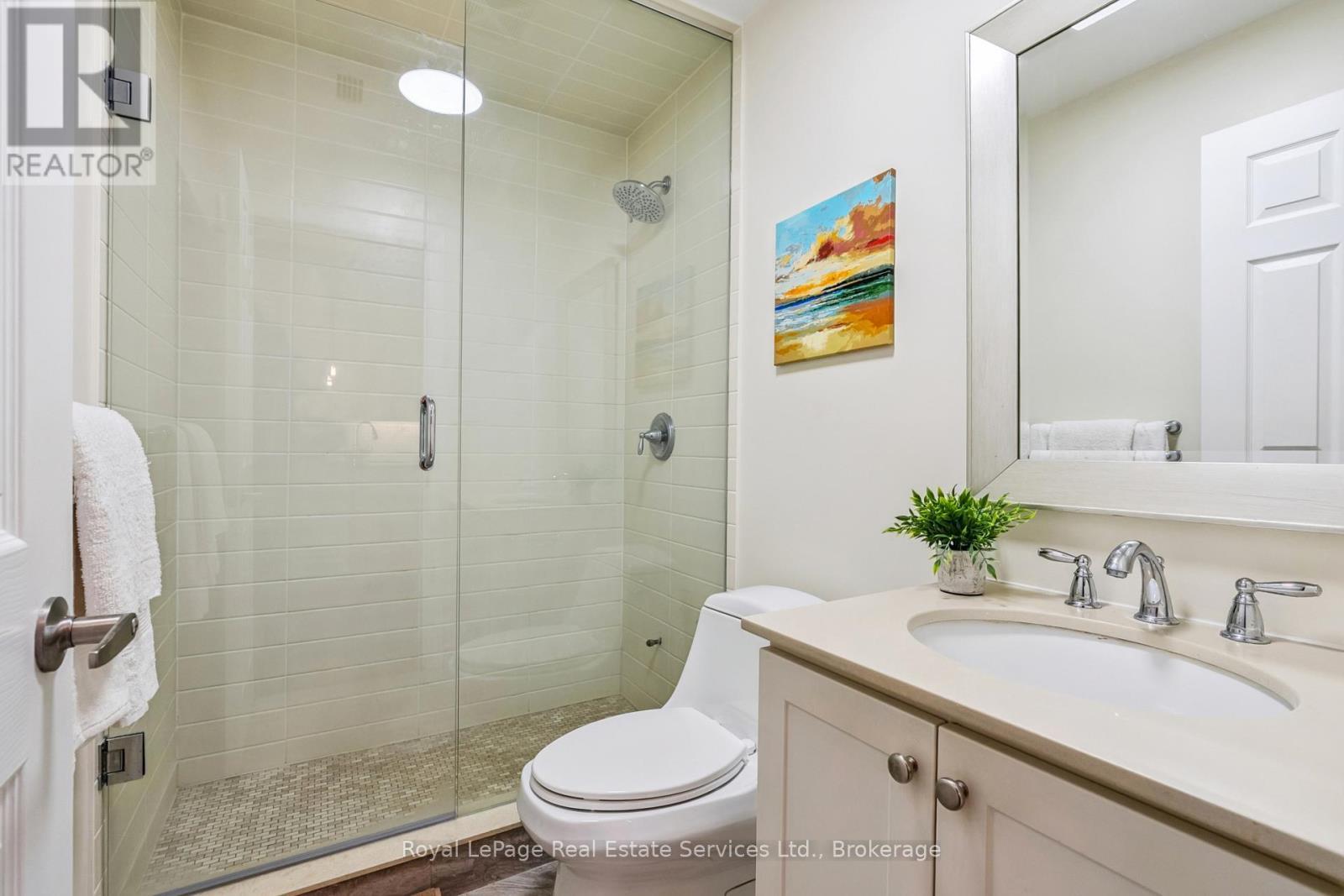 












202 - 70 STEWART STREET

,
Oakville (CO Central),




Ontario
L6K1W5

