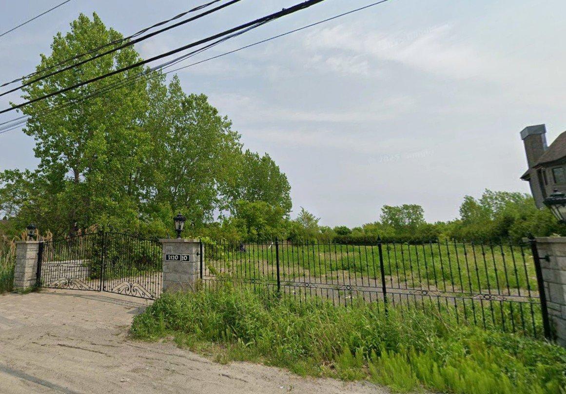 









3120


Rg du Haut-St-François

,
Laval (Duvernay),







QC
H7E4P2

