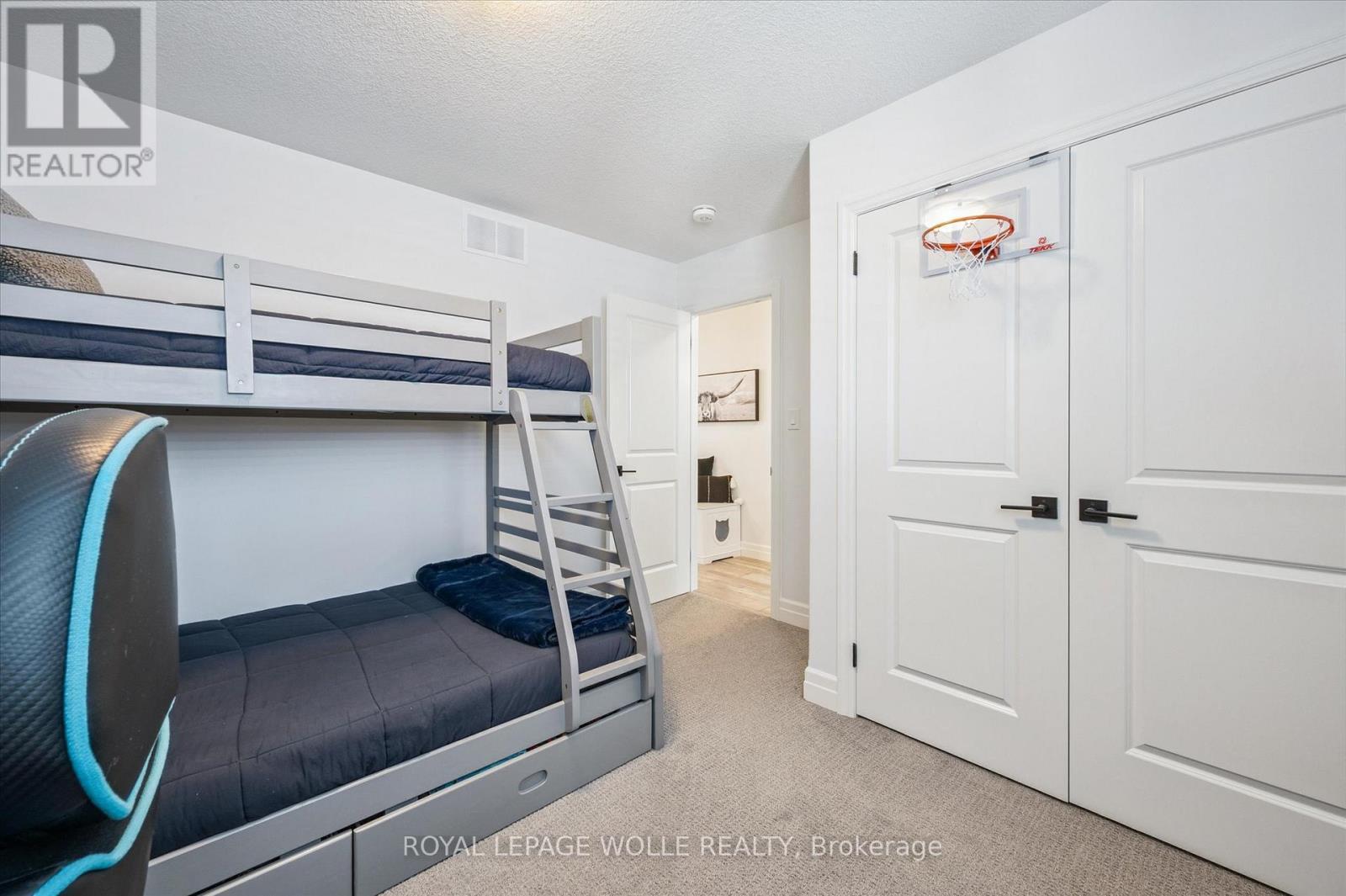 












164 WOODBERRY CRESCENT

,
Woolwich,




Ontario
N3B0E4

