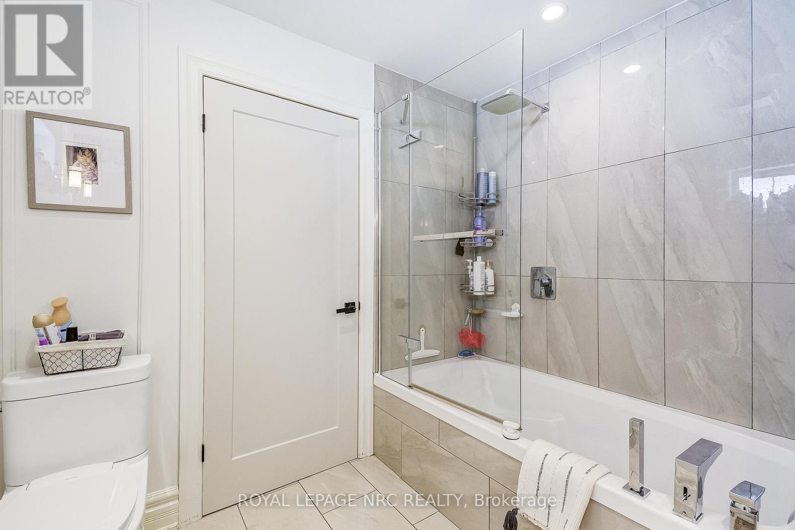 












764 GREEN STREET

,
Niagara-on-the-Lake (Town),




Ontario
L0S1J0

