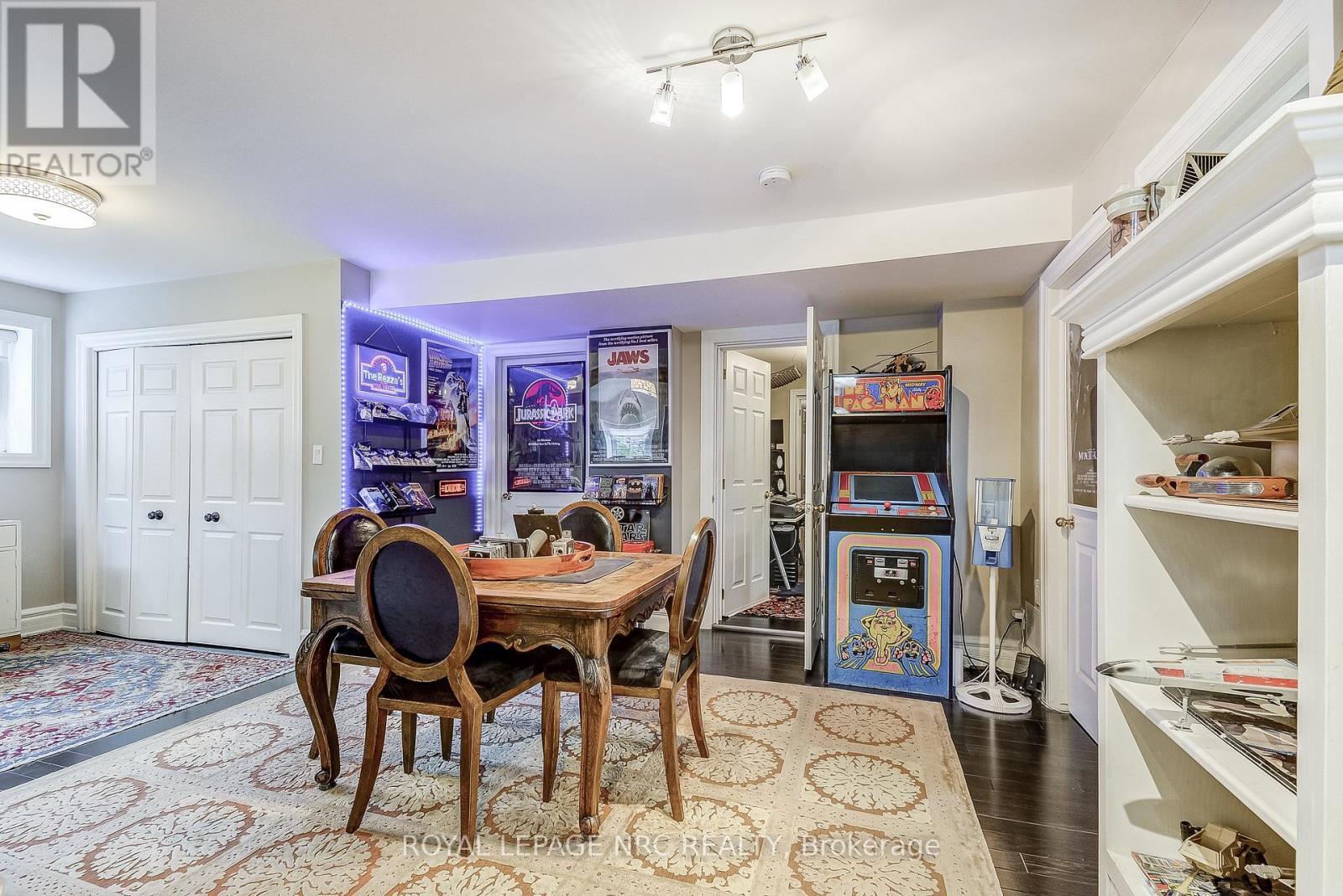 












764 GREEN STREET

,
Niagara-on-the-Lake (Town),




Ontario
L0S1J0

