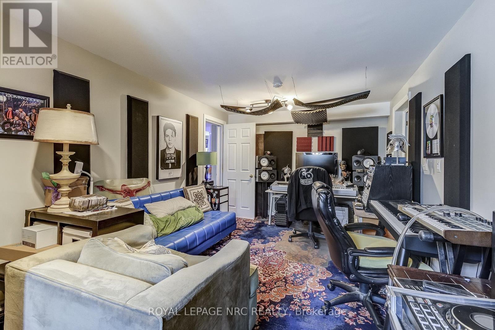 












764 GREEN STREET

,
Niagara-on-the-Lake (Town),




Ontario
L0S1J0

