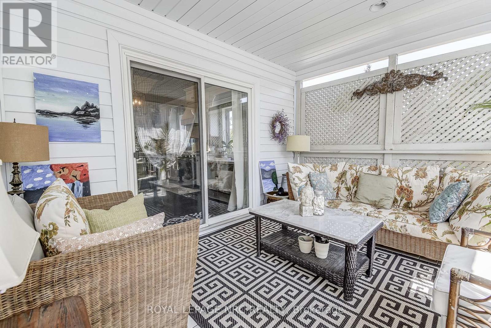 












764 GREEN STREET

,
Niagara-on-the-Lake (Town),




Ontario
L0S1J0

