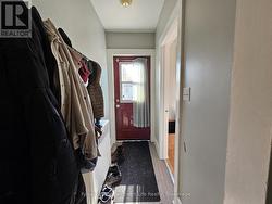 Apt 3-Entrance