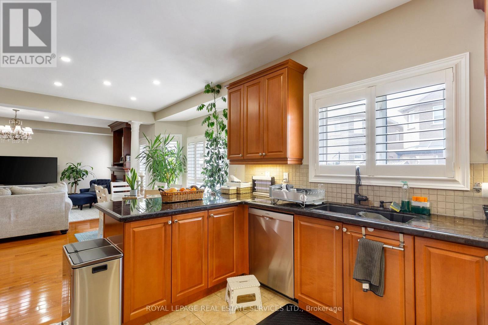 












3137 COUNTESS CRESCENT

,
Mississauga,




Ontario
L5M0E1

