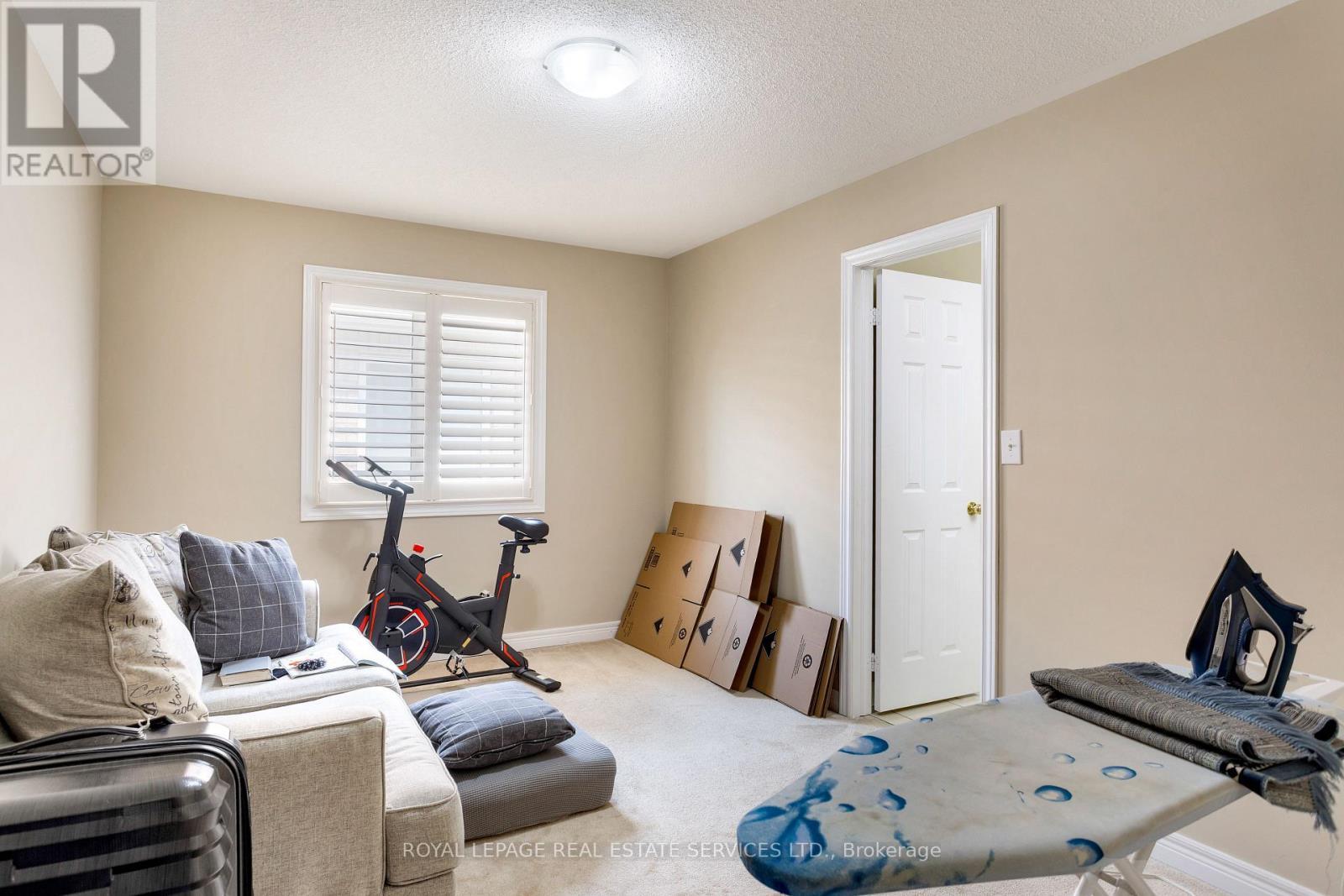 












3137 COUNTESS CRESCENT

,
Mississauga,




Ontario
L5M0E1

