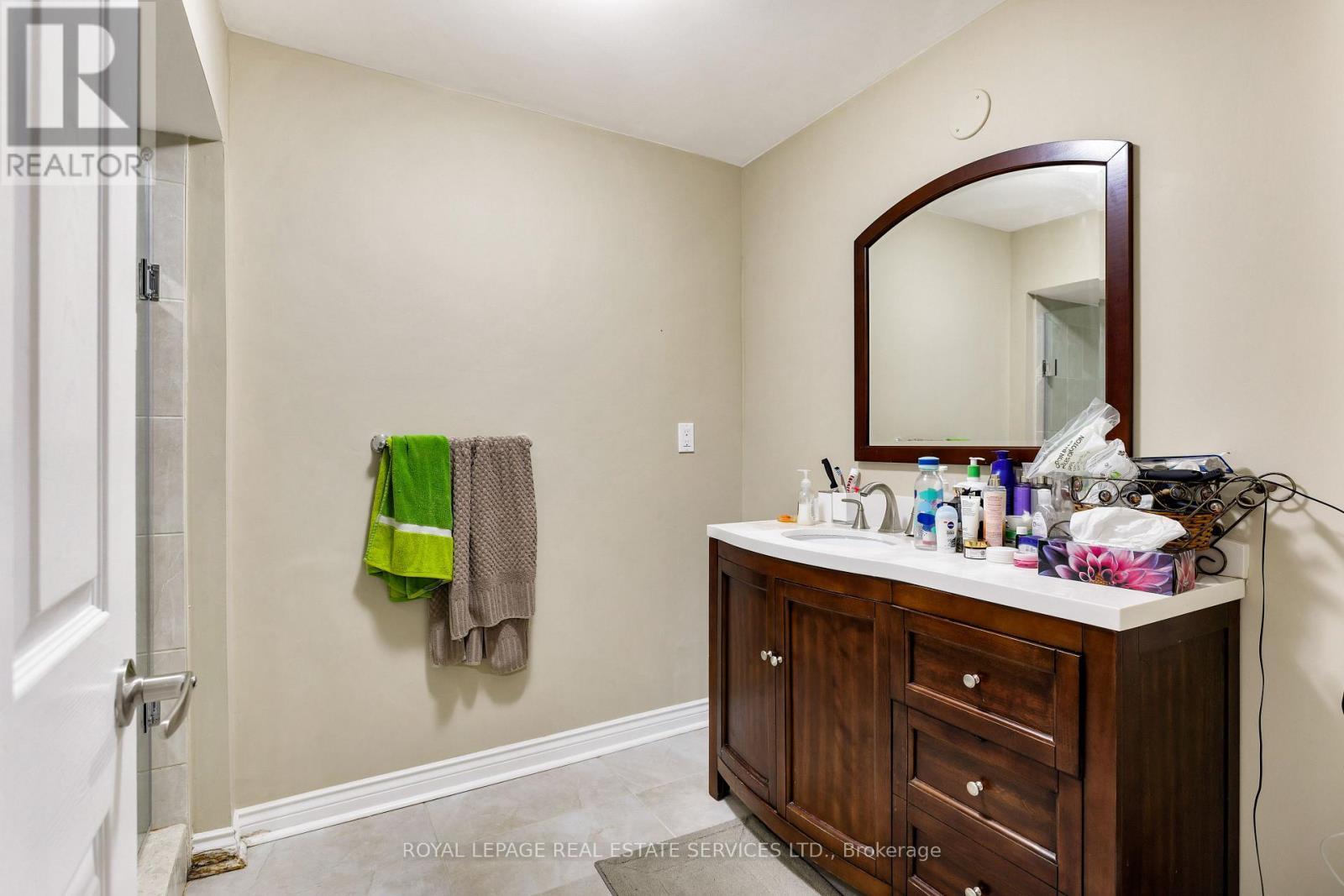 












3137 COUNTESS CRESCENT

,
Mississauga,




Ontario
L5M0E1

